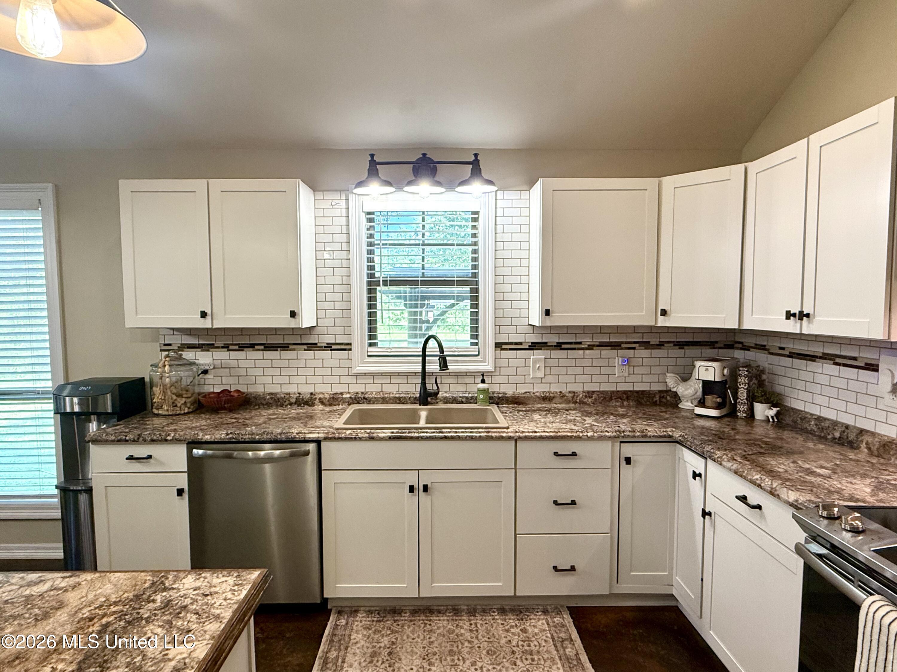 400 Mckay Circle Property Photo 13