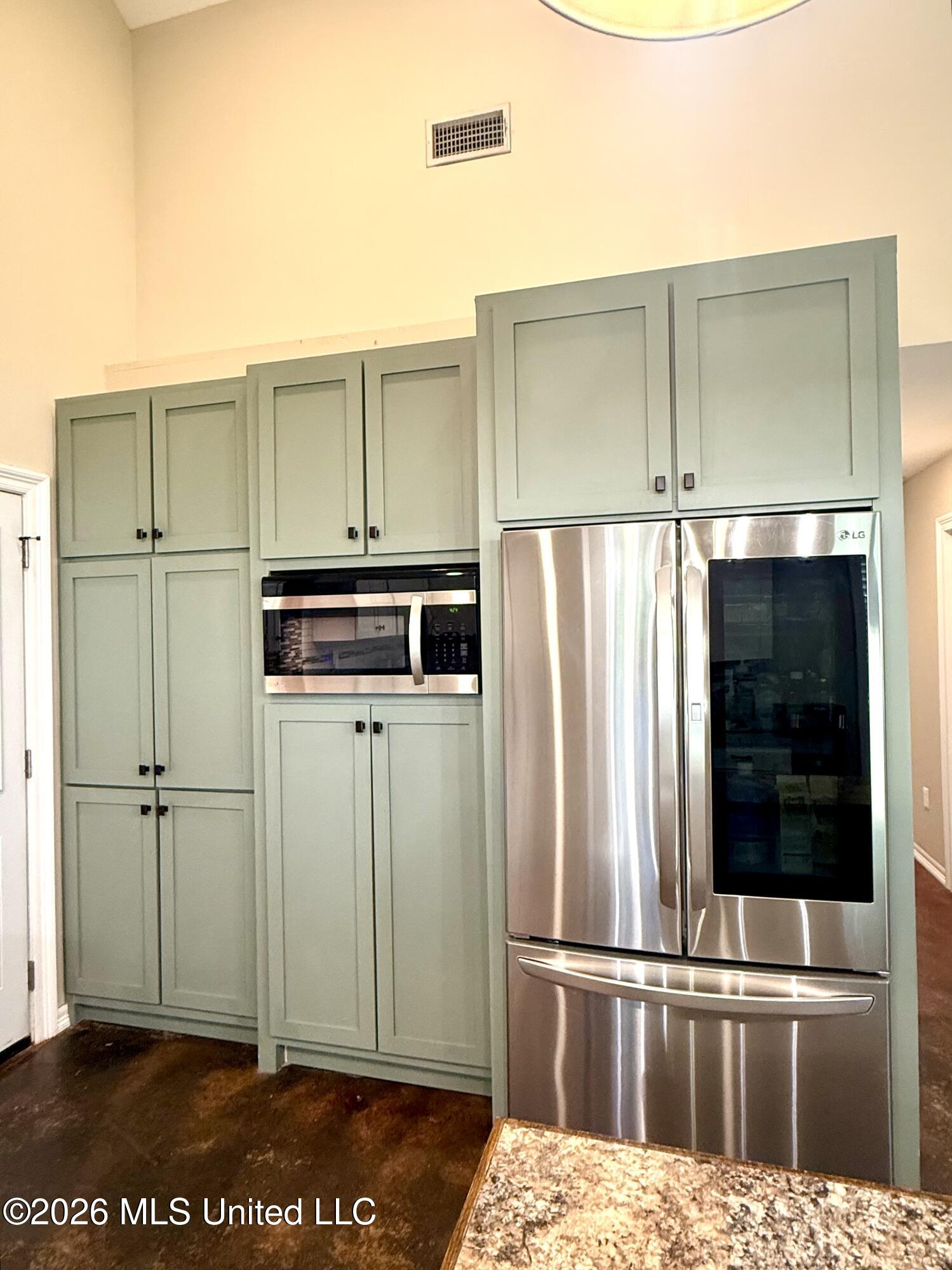400 Mckay Circle Property Photo 17