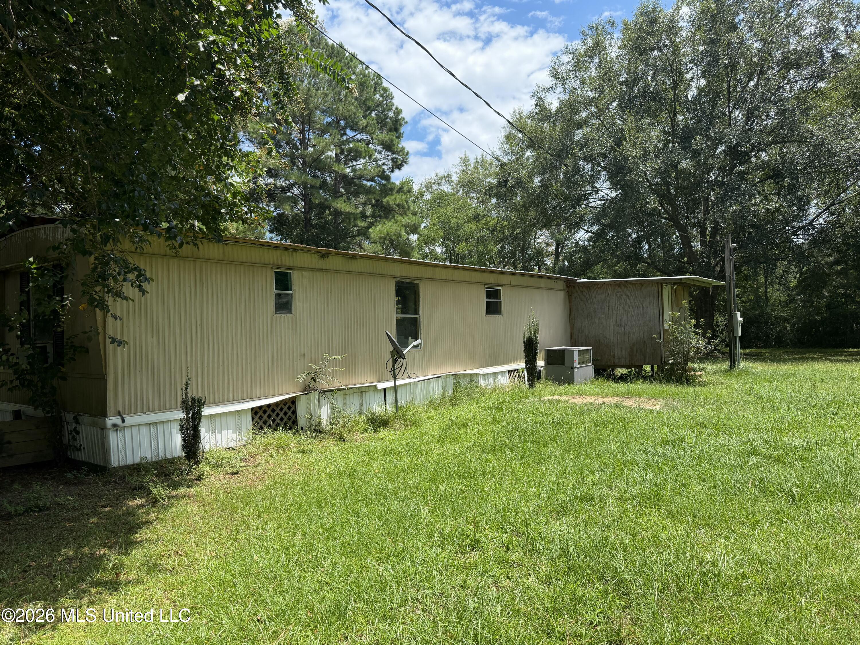 6604 Skeeter Branch Road Property Photo 1