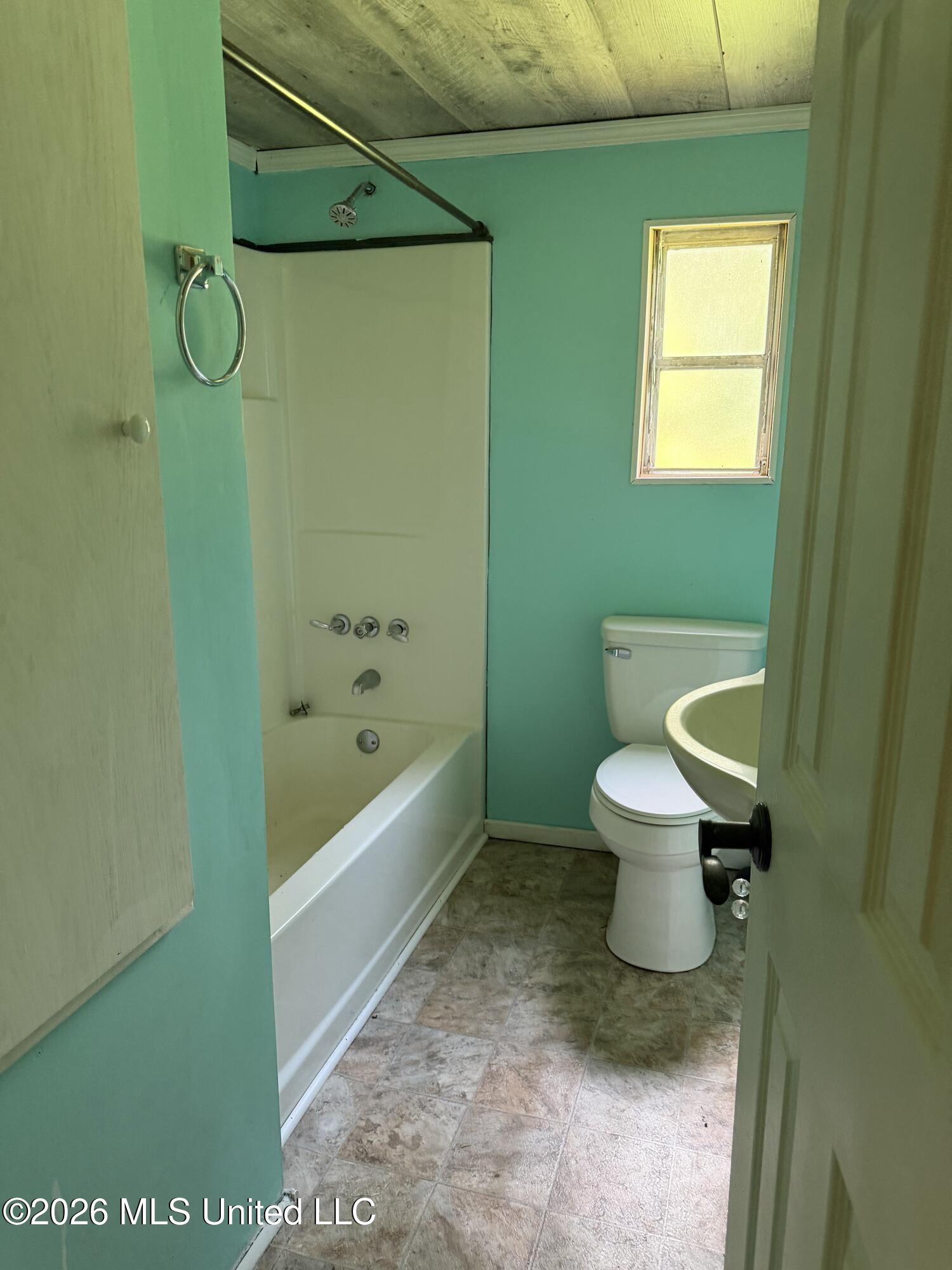 6604 Skeeter Branch Road Property Photo 4