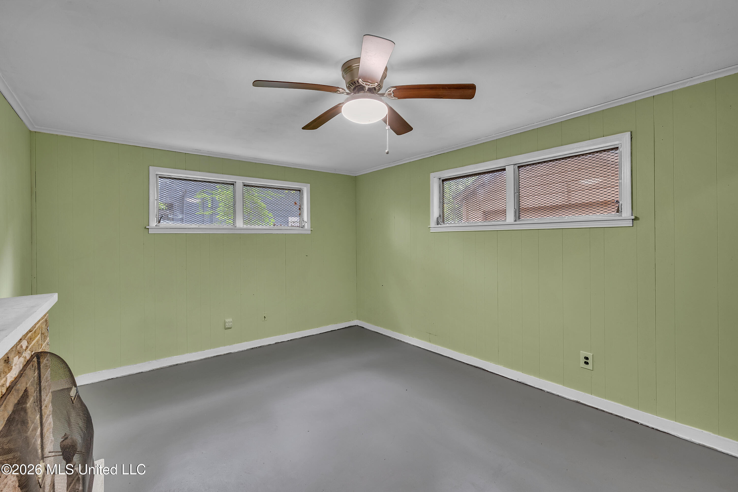 314 Colonial Circle Property Photo 18