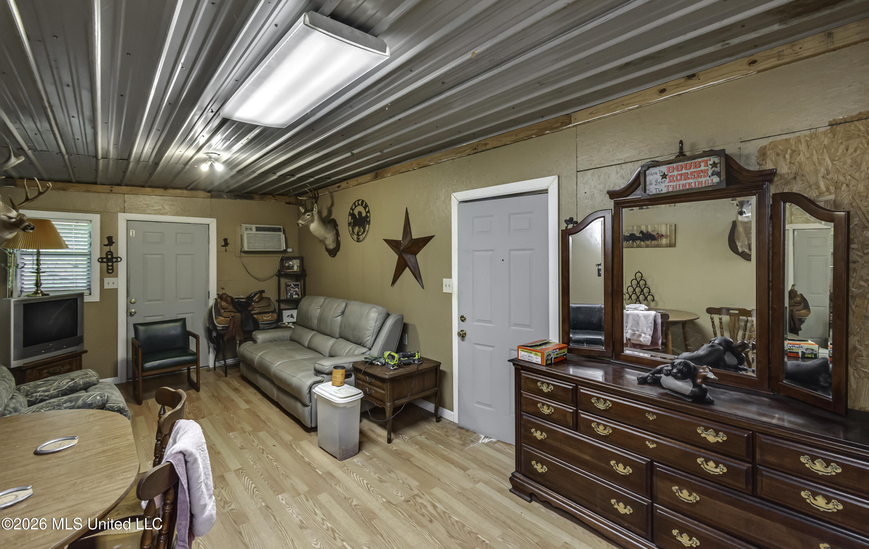 253 W Petros Road Property Photo 25