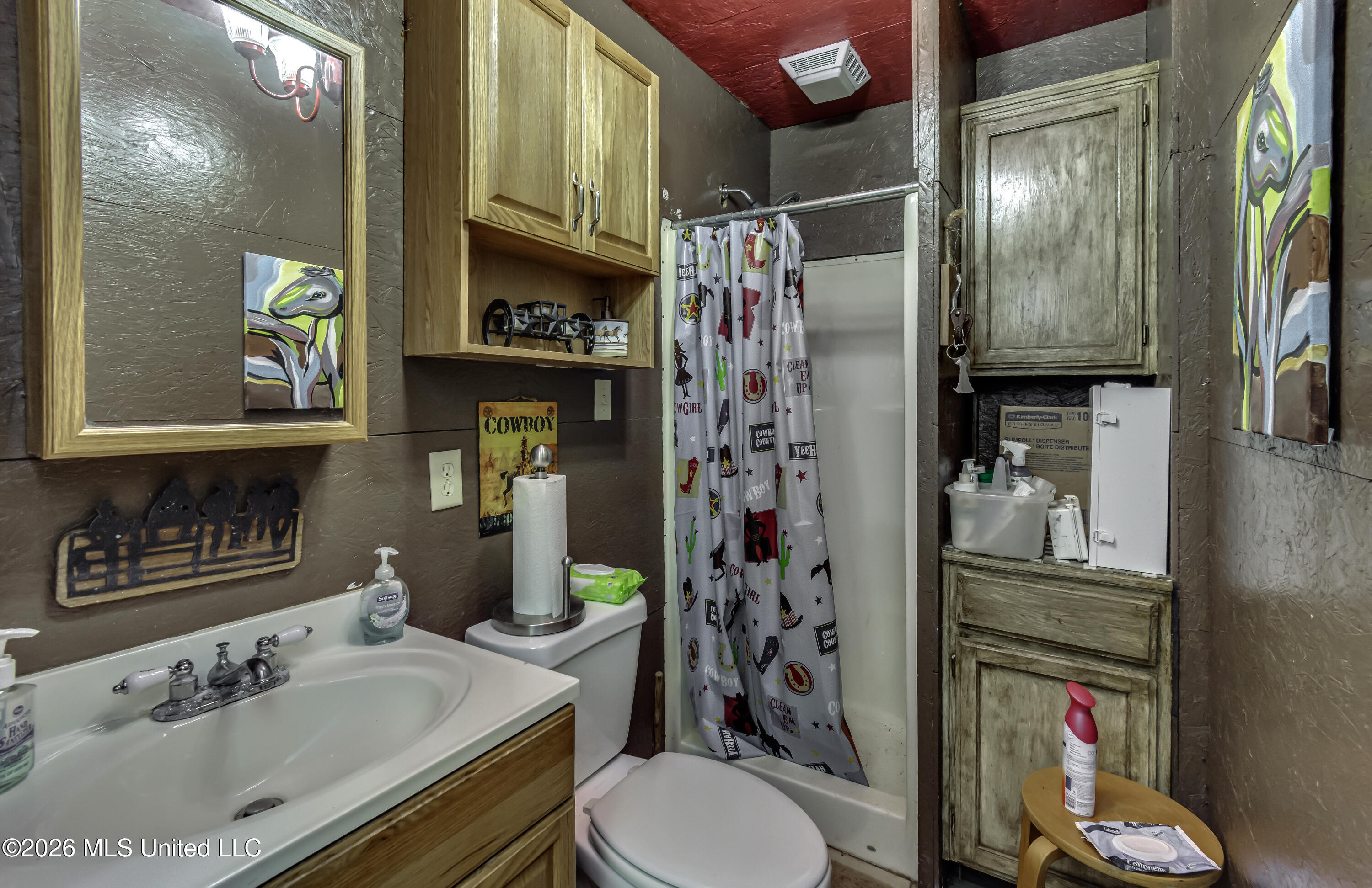 253 W Petros Road Property Photo 33
