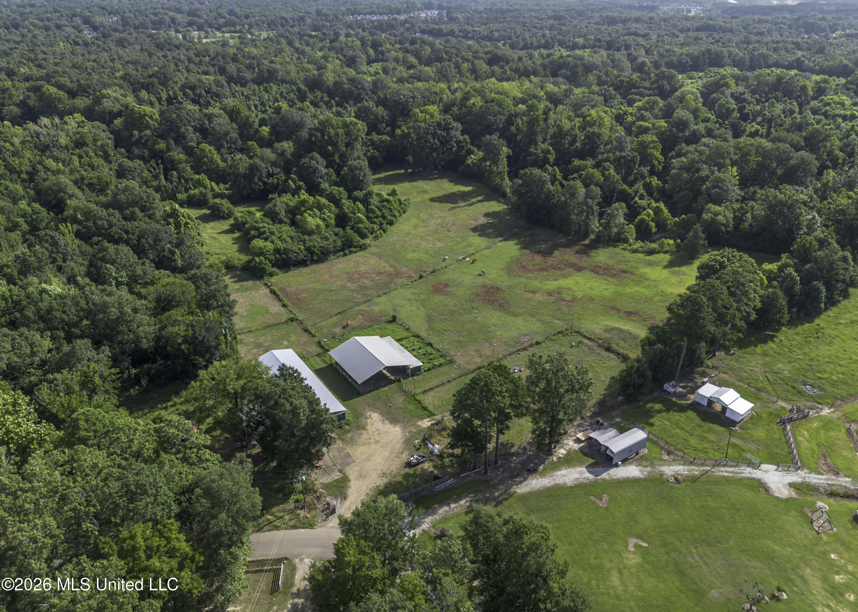 253 W Petros Road Property Photo 41