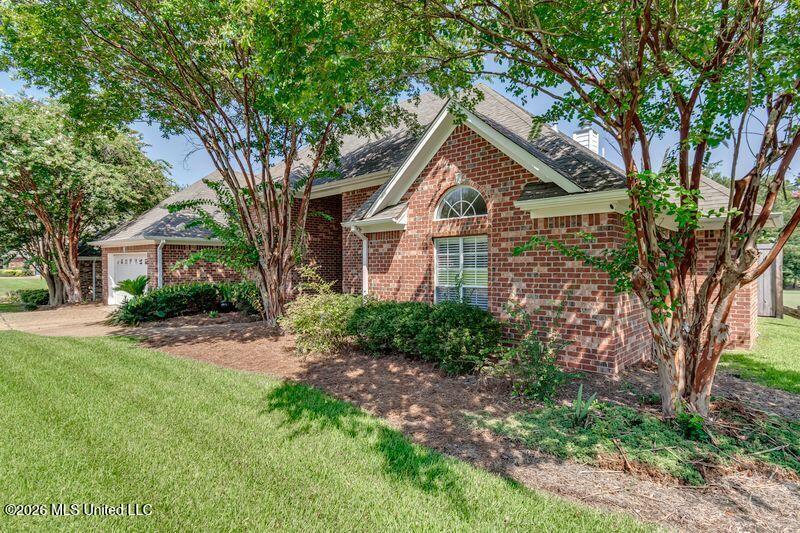 174 Woodlands Glen Circle Property Photo 7