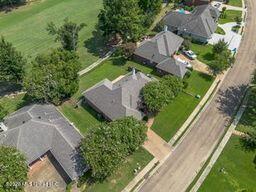 174 Woodlands Glen Circle Property Photo 89