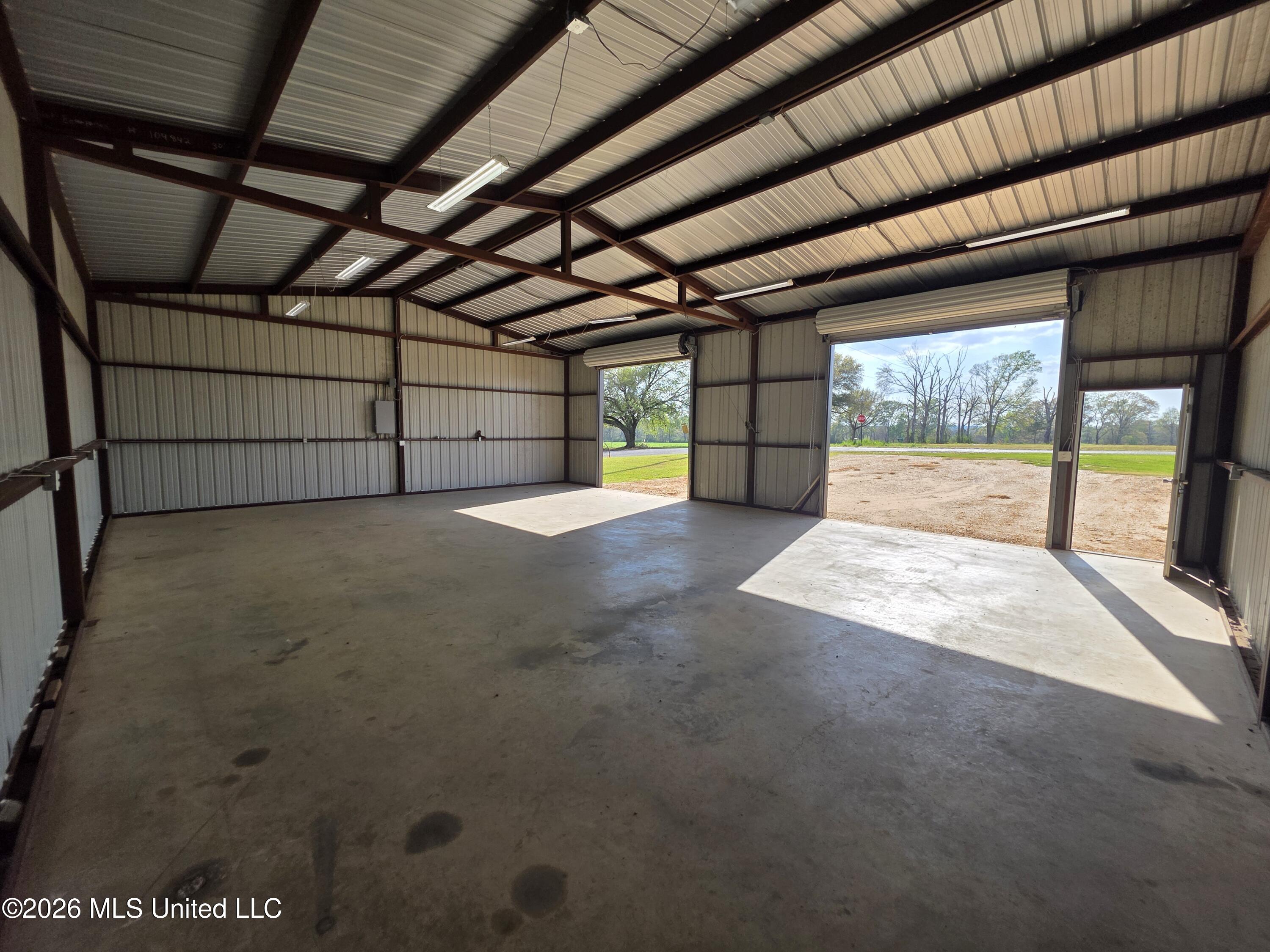 3185 Ne Mound Road Property Photo 47