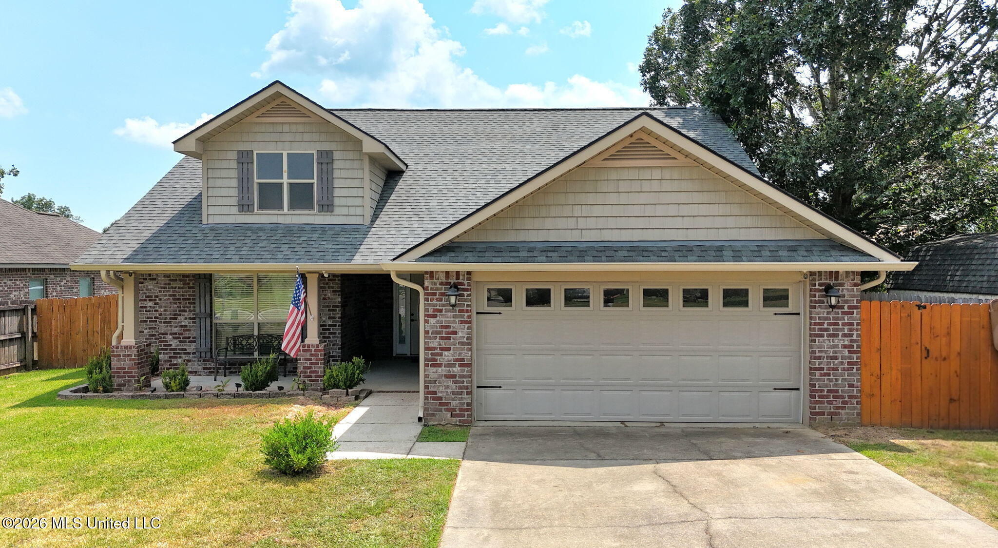17288 Meadowbrook Lane Property Photo 1