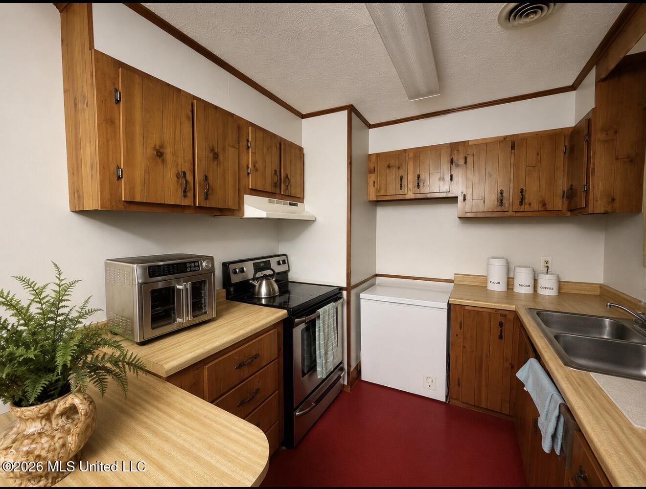 62 Russ Carter Lane Property Photo 4