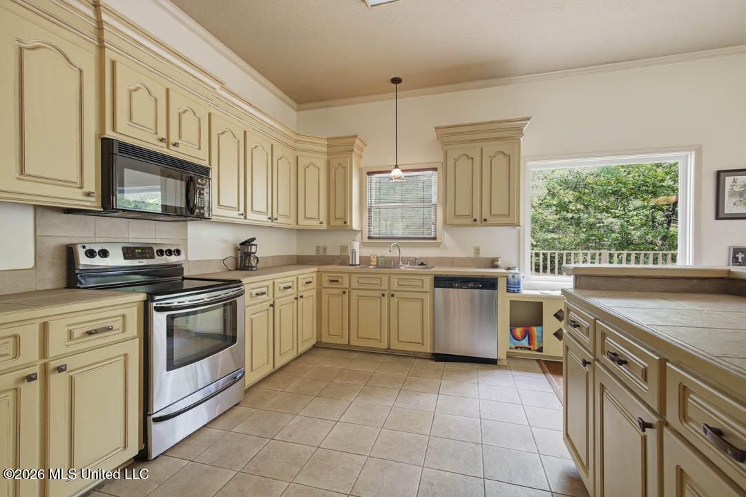 135 Shadow Ridge Road Property Photo 16