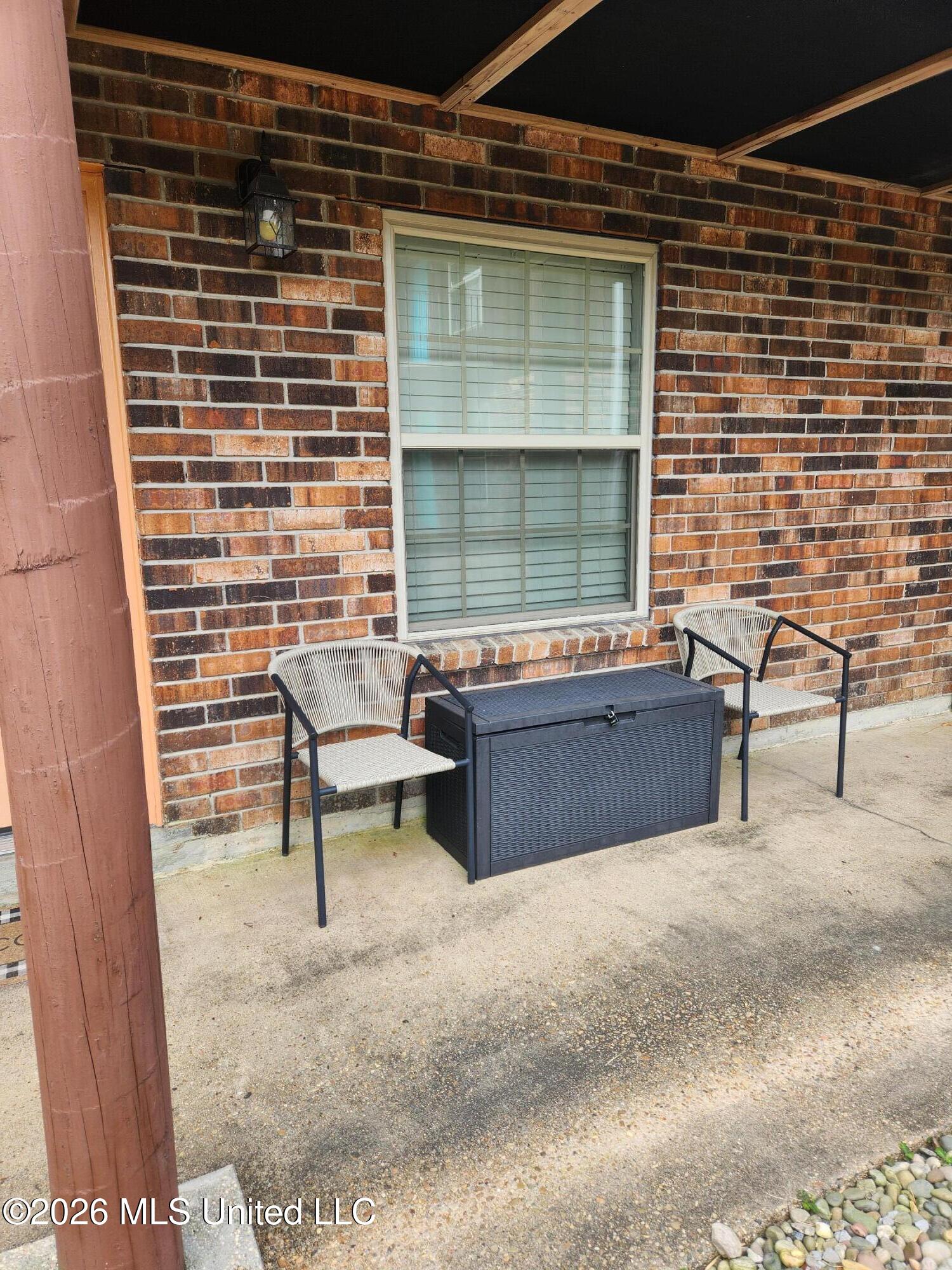 1550 E 2nd Street Property Photo 2