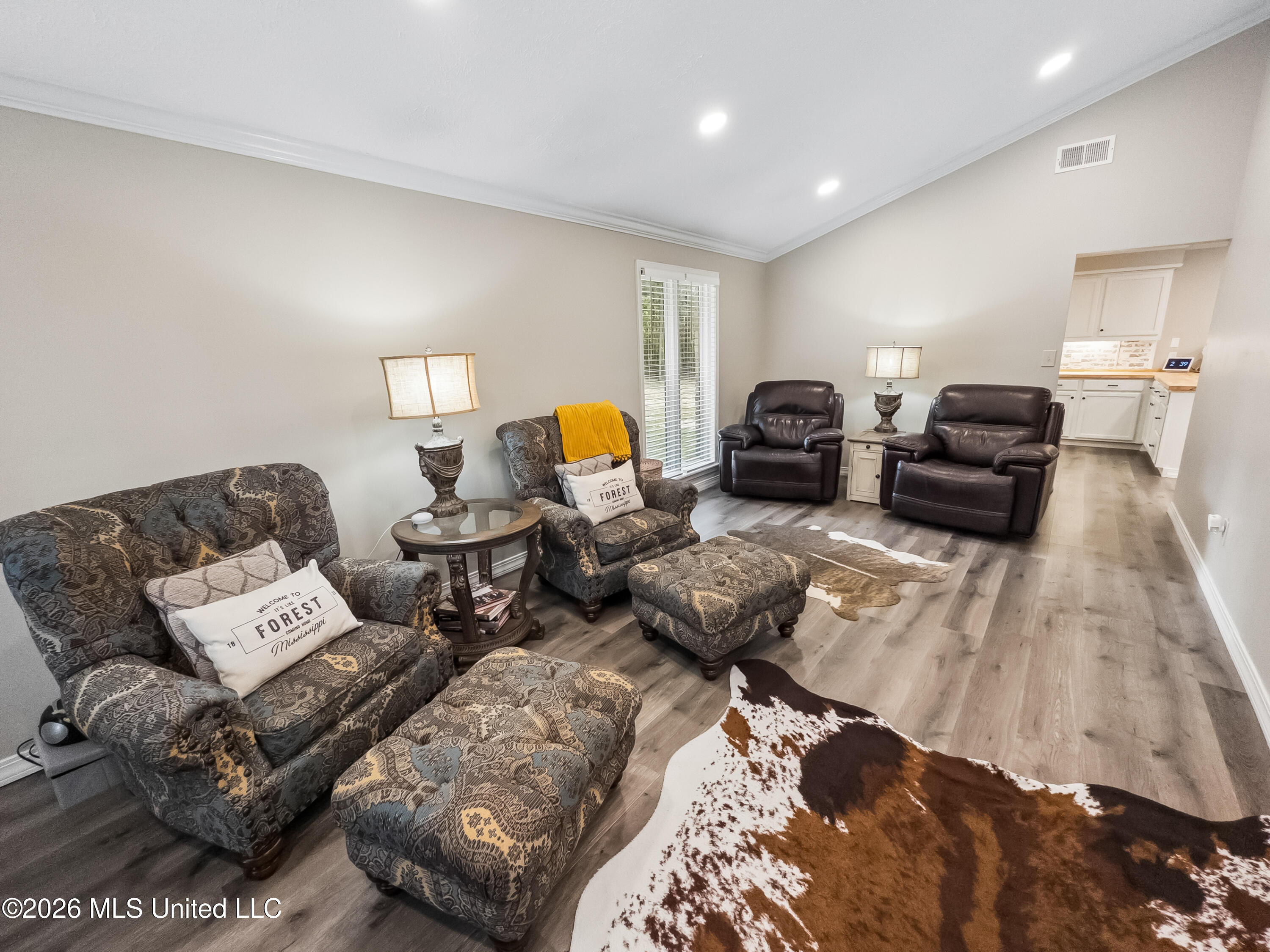 1329 Pine Glen Circle Property Photo 3