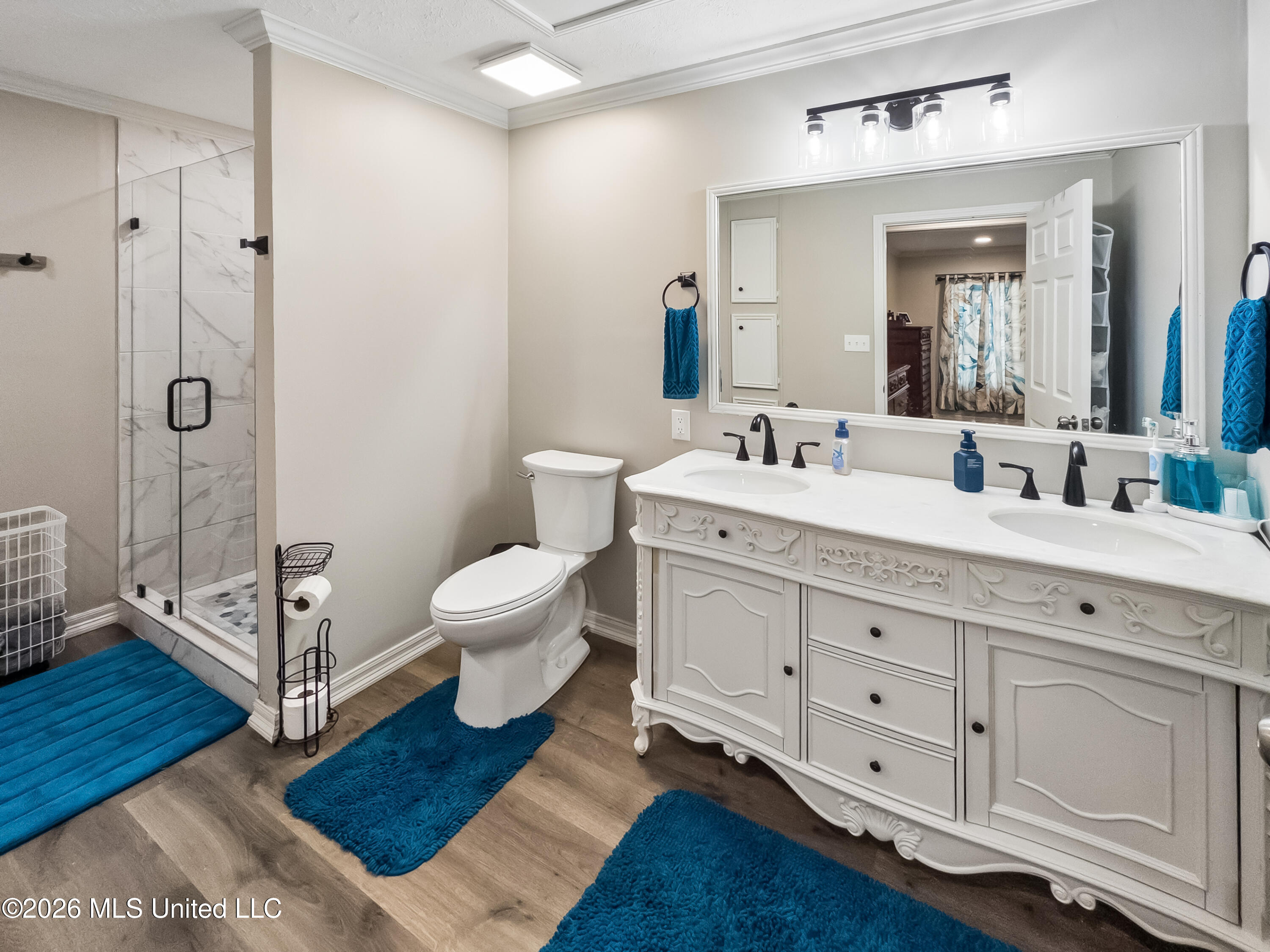 1329 Pine Glen Circle Property Photo 7