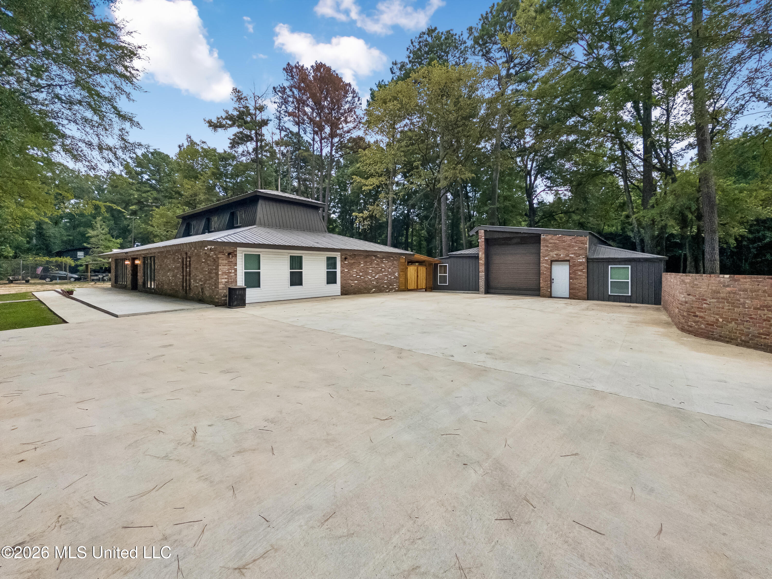 1329 Pine Glen Circle Property Photo 25