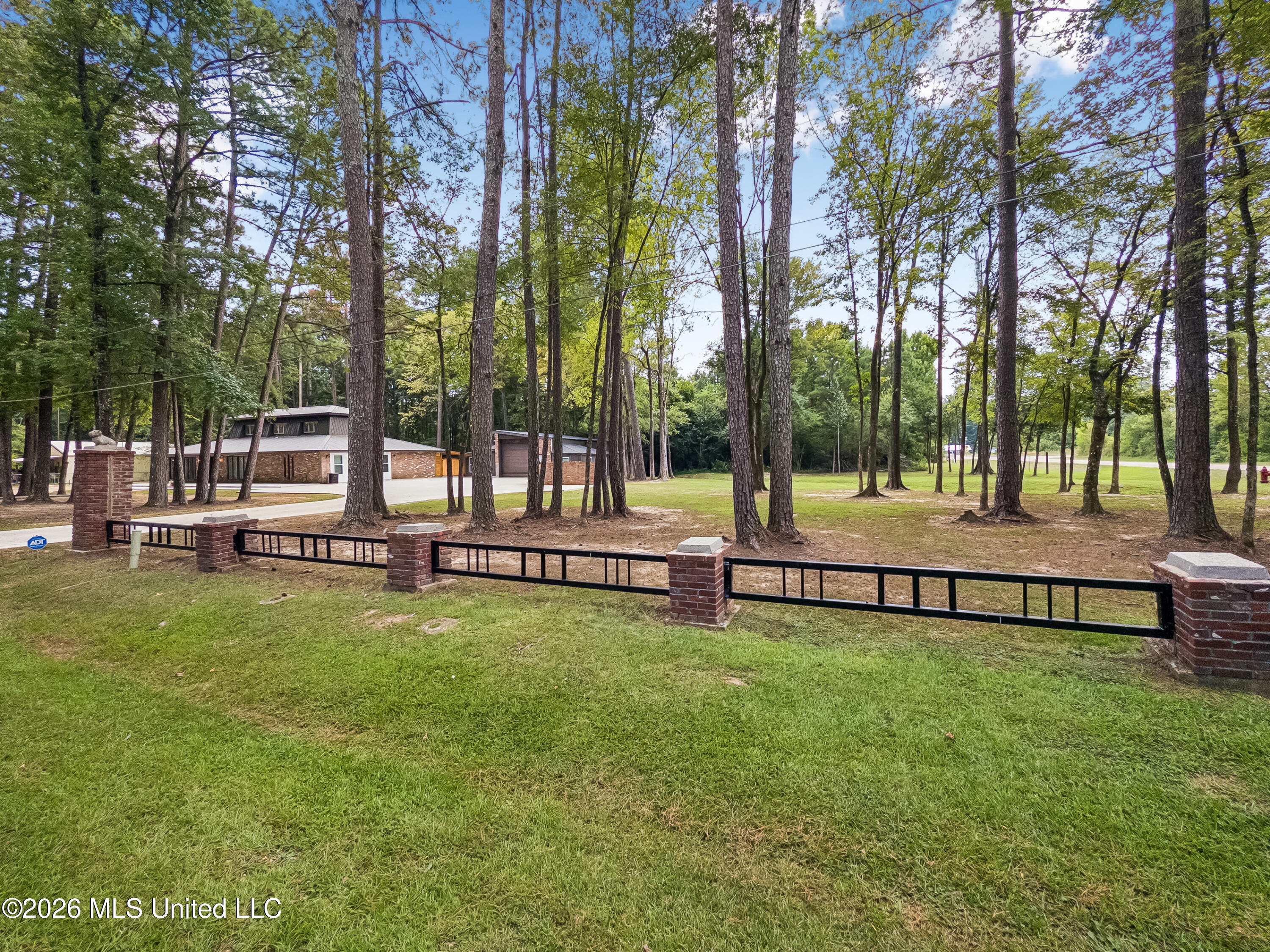 1329 Pine Glen Circle Property Photo 26