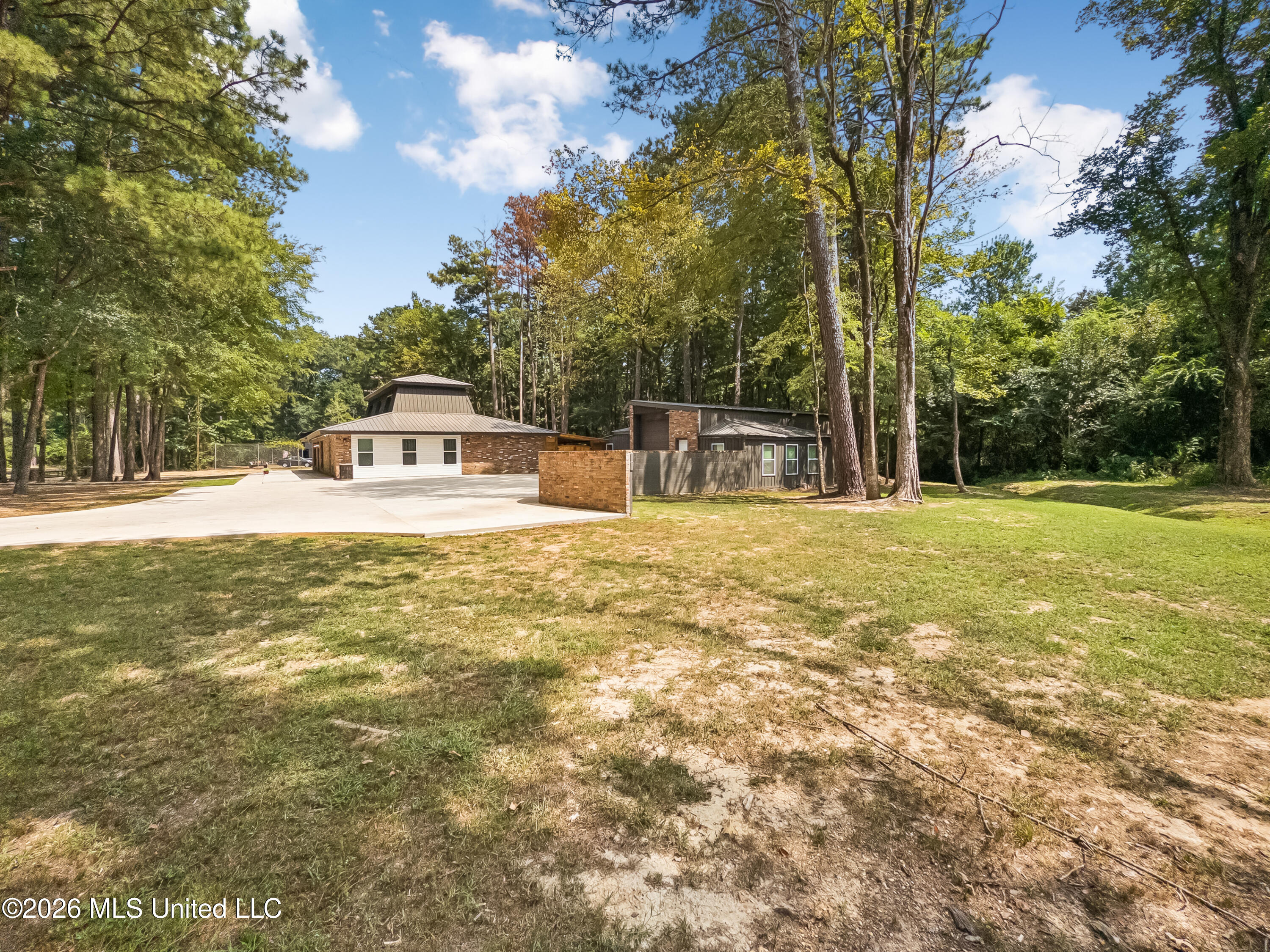 1329 Pine Glen Circle Property Photo 28