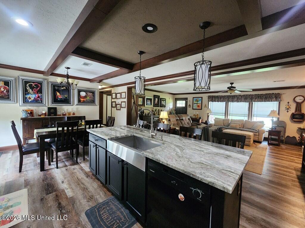121 Molly Road Property Photo 12