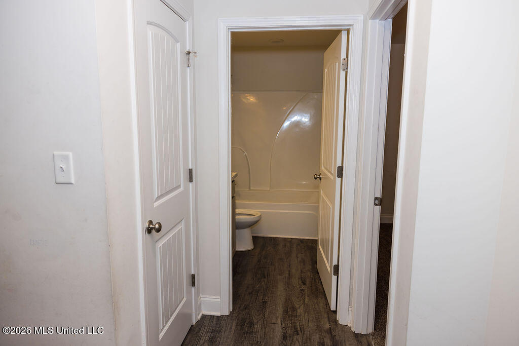 7822 Ridgedale Drive Property Photo 30