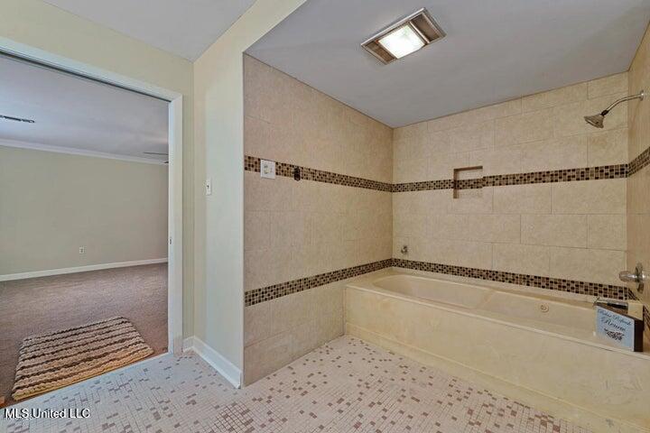 320 Lakeview Boulevard Property Photo 12