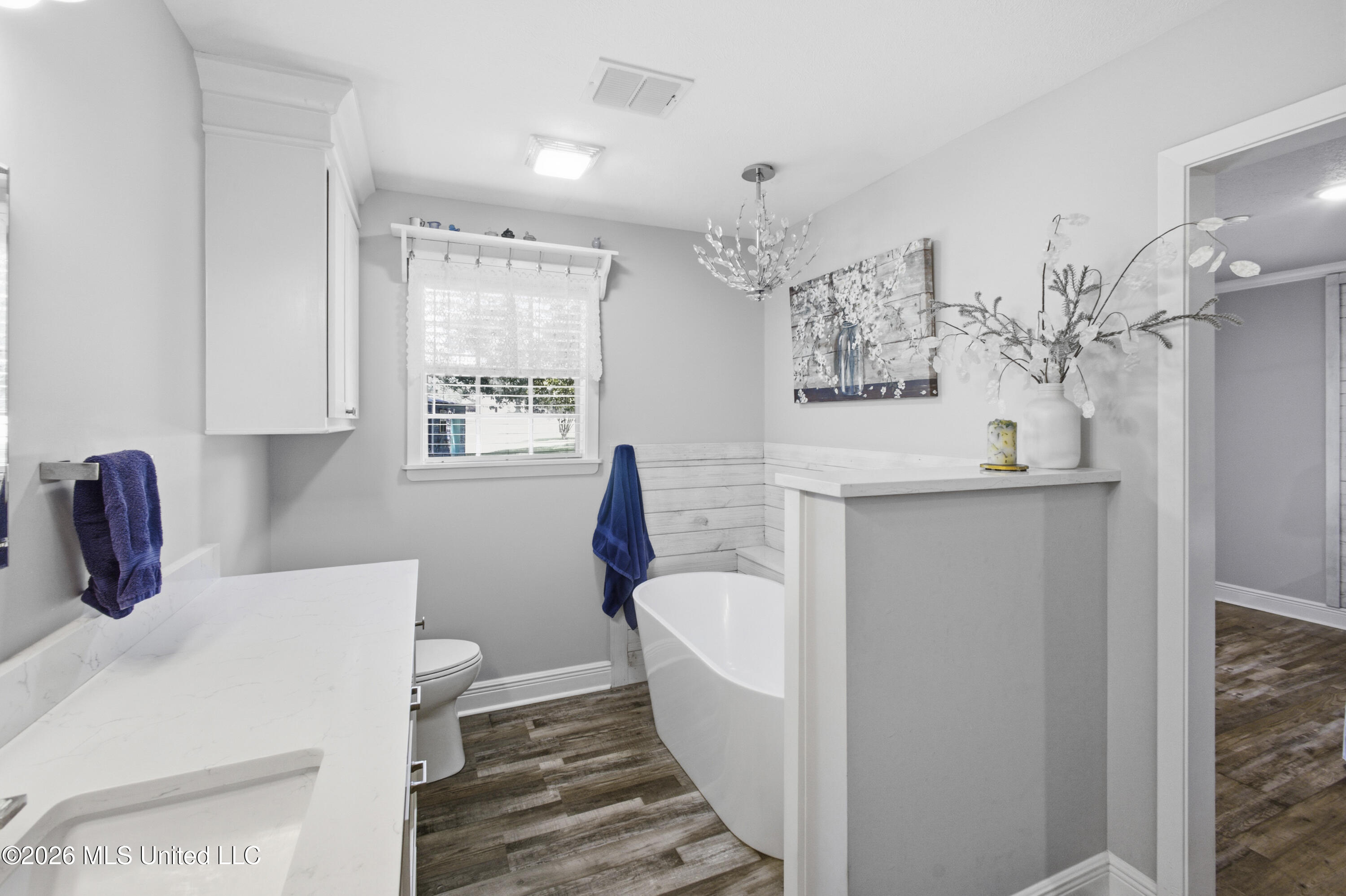 1022 L D White Road Property Photo 15
