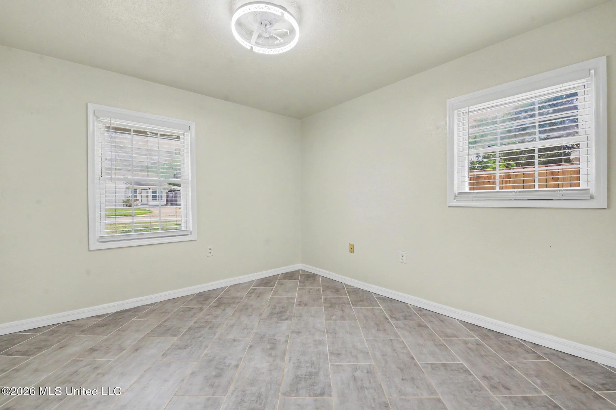 15509 Orleans Drive Property Photo 12