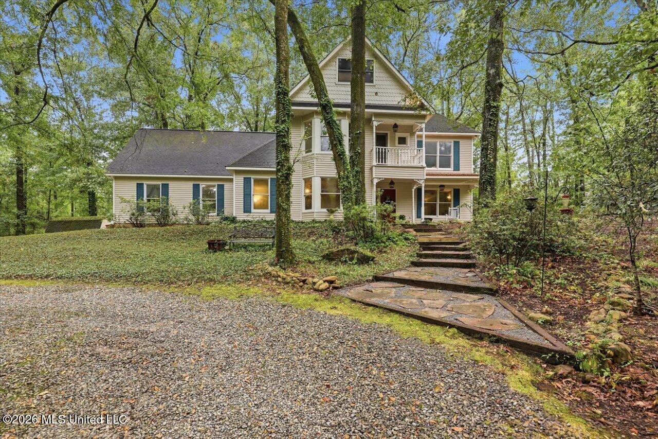 324 Warwick Road Property Photo 1