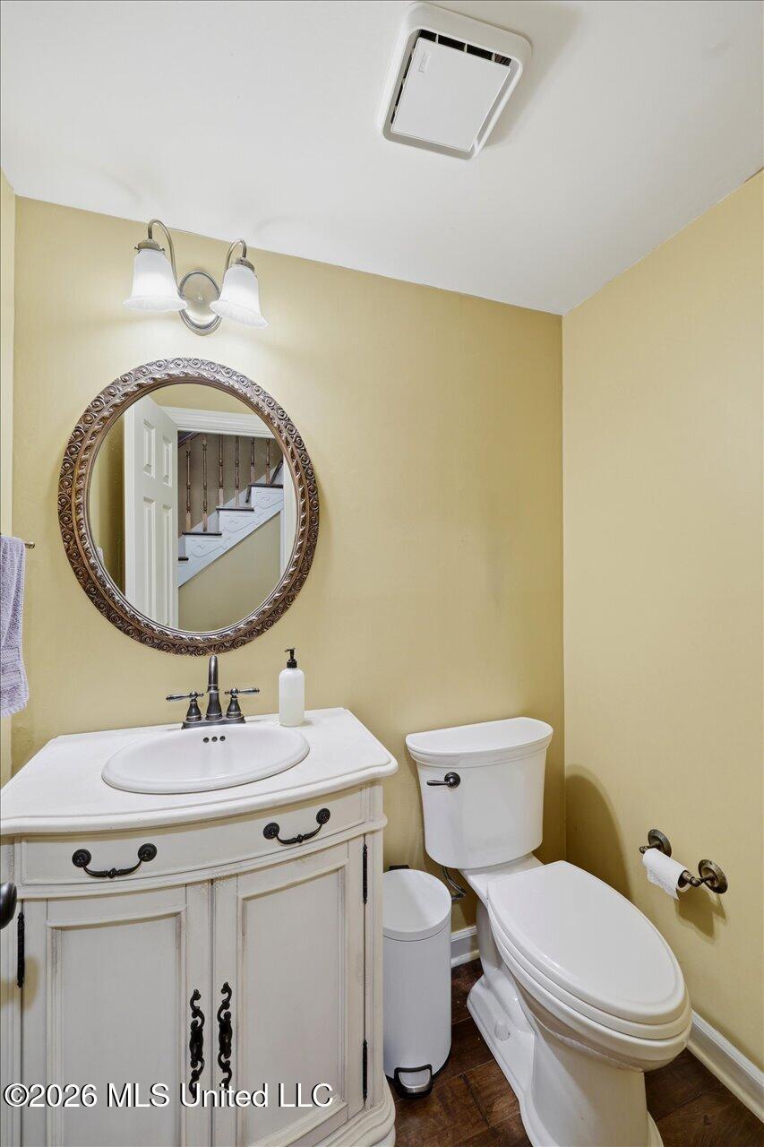 324 Warwick Road Property Photo 13