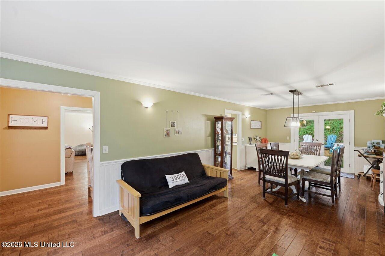 324 Warwick Road Property Photo 23