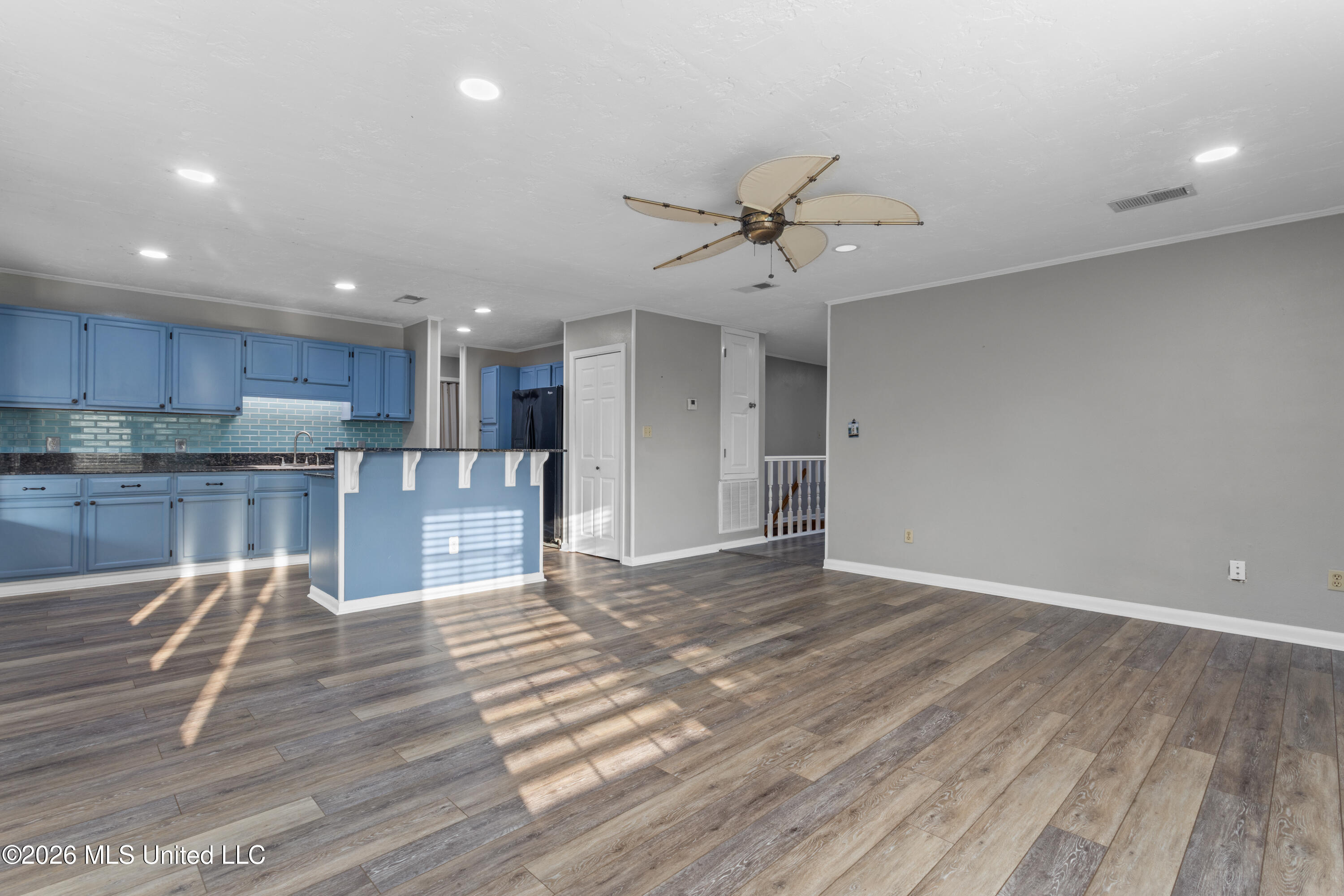 9809 Hidden Lake Road Property Photo 11