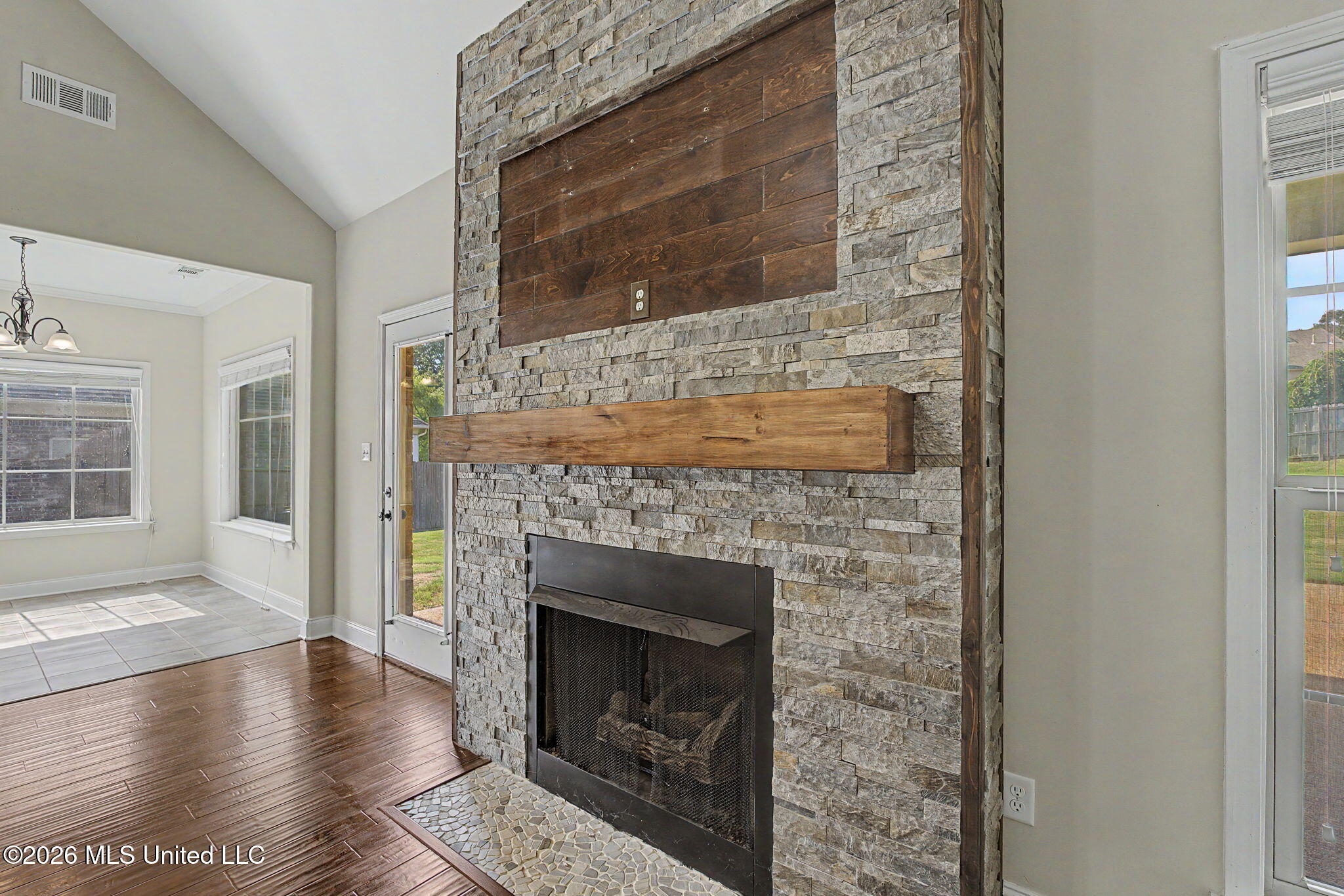 1316 N Heritage Circle Property Photo 7