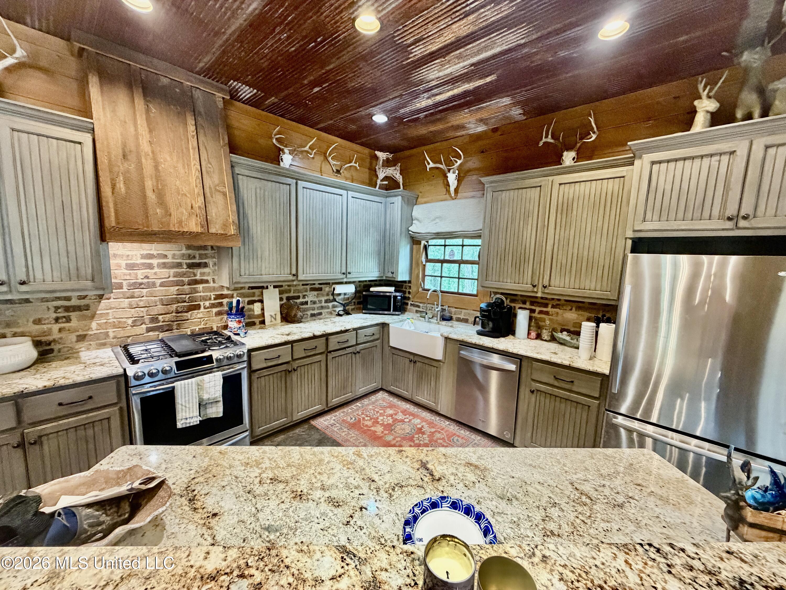 1081 County Road 184 B Property Photo 8