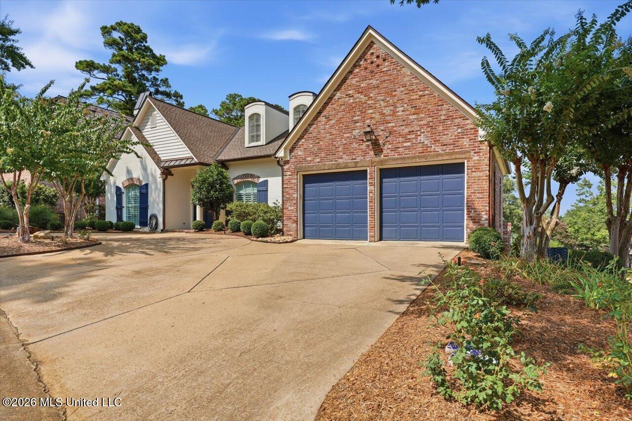 297 Roses Bluff Drive Property Photo 6