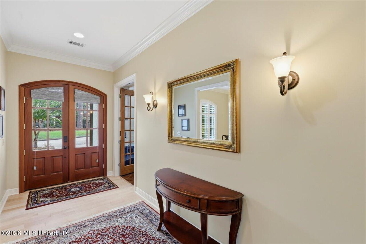 297 Roses Bluff Drive Property Photo 8