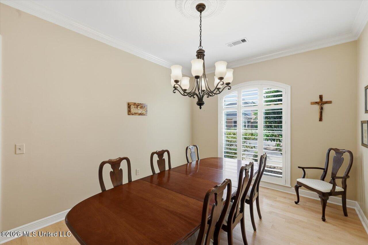 297 Roses Bluff Drive Property Photo 10