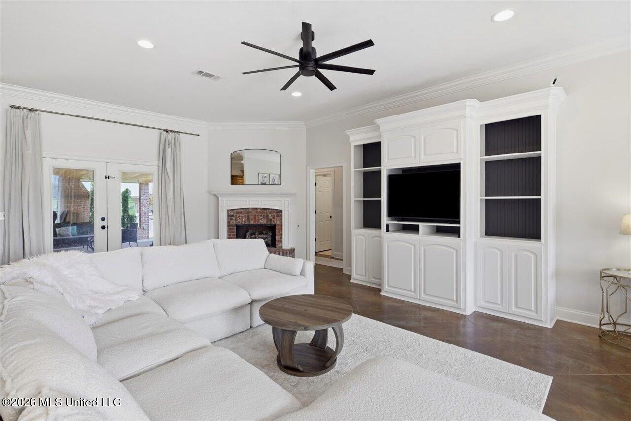 106 Cedar Green Cove Property Photo 7
