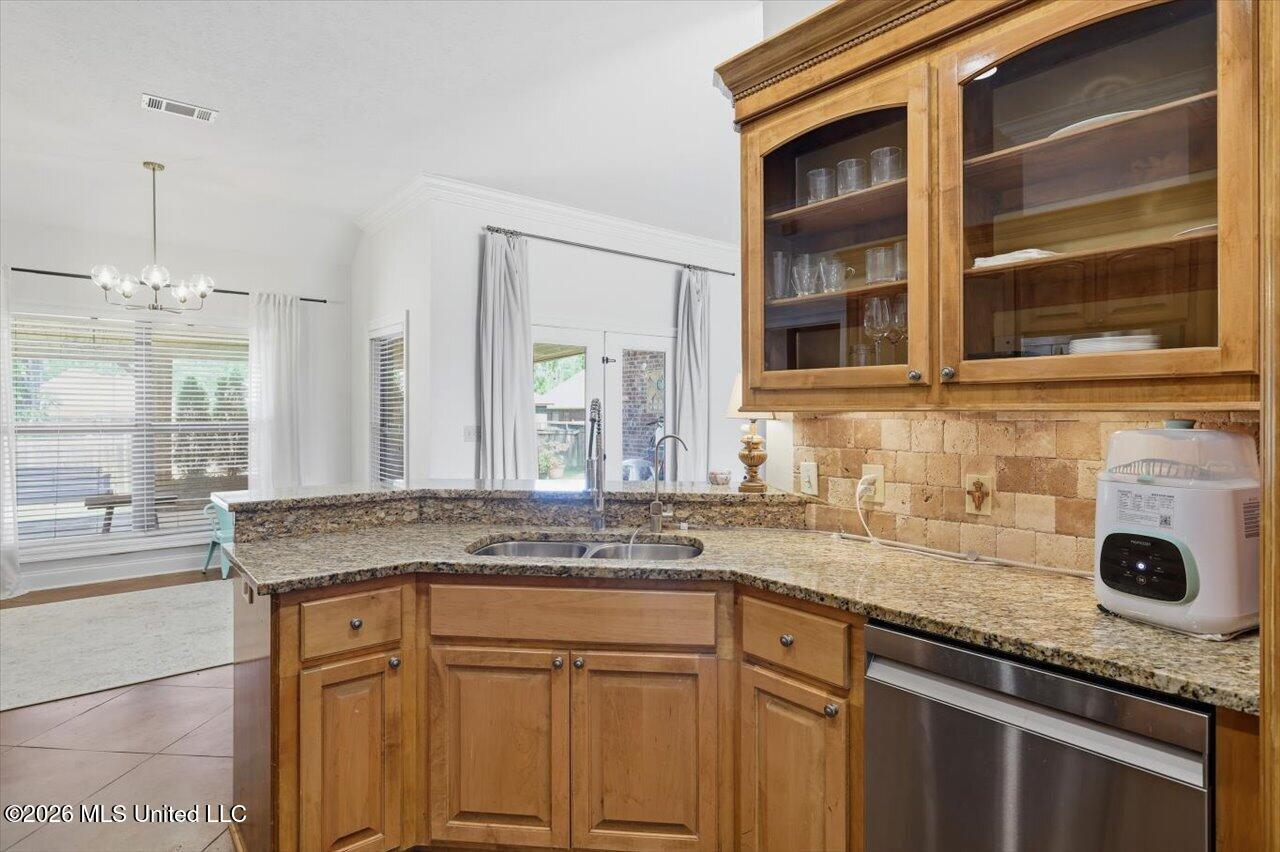106 Cedar Green Cove Property Photo 10