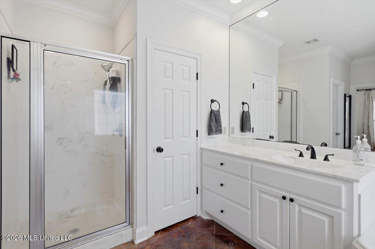 106 Cedar Green Cove Property Photo 18