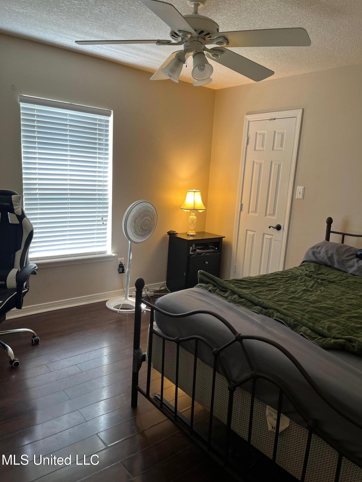 3603 Miles Lane Property Photo 10