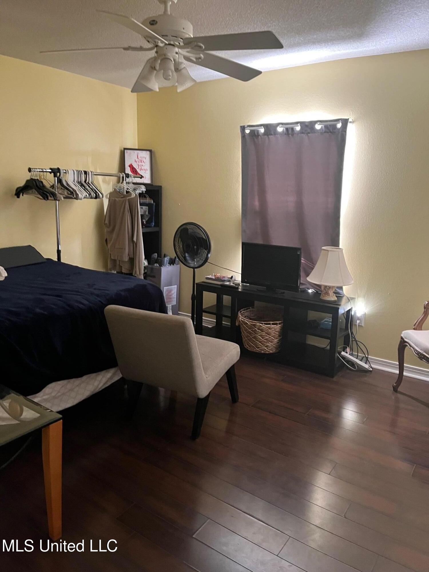 3603 Miles Lane Property Photo 12