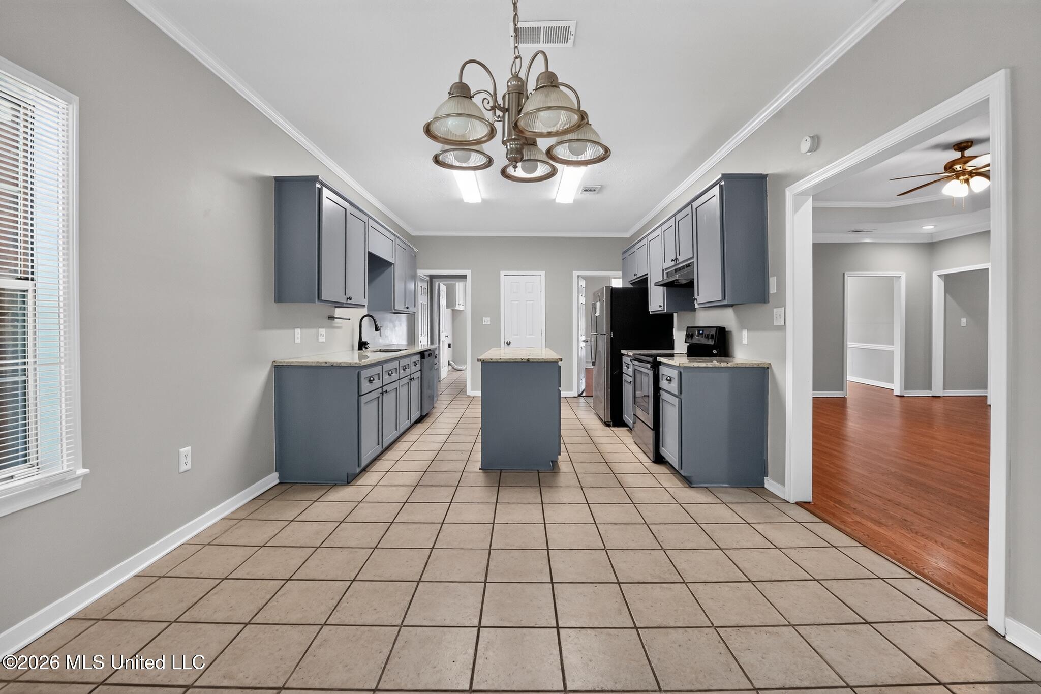 320 Hanley Circle Property Photo 10