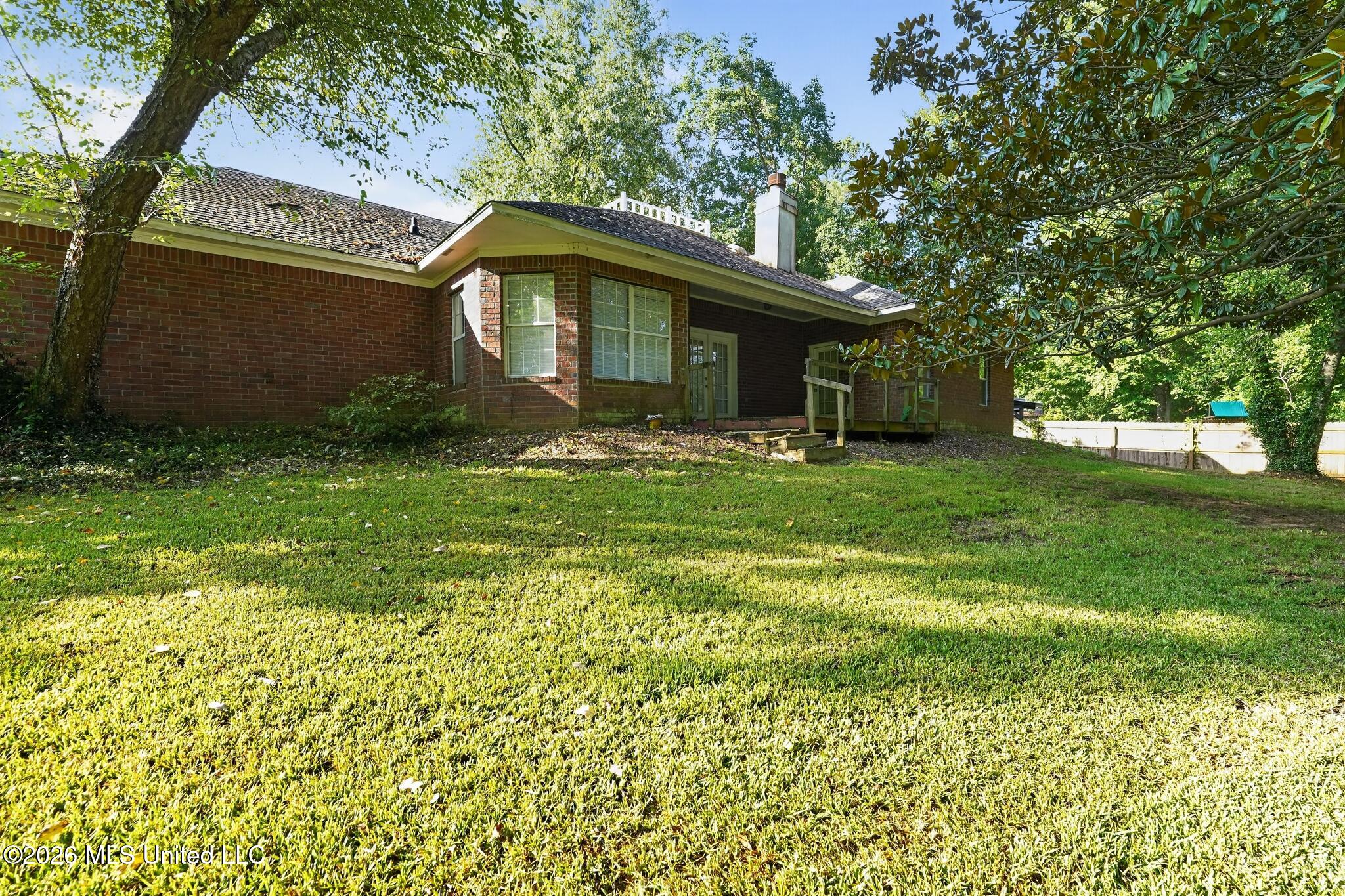 320 Hanley Circle Property Photo 22