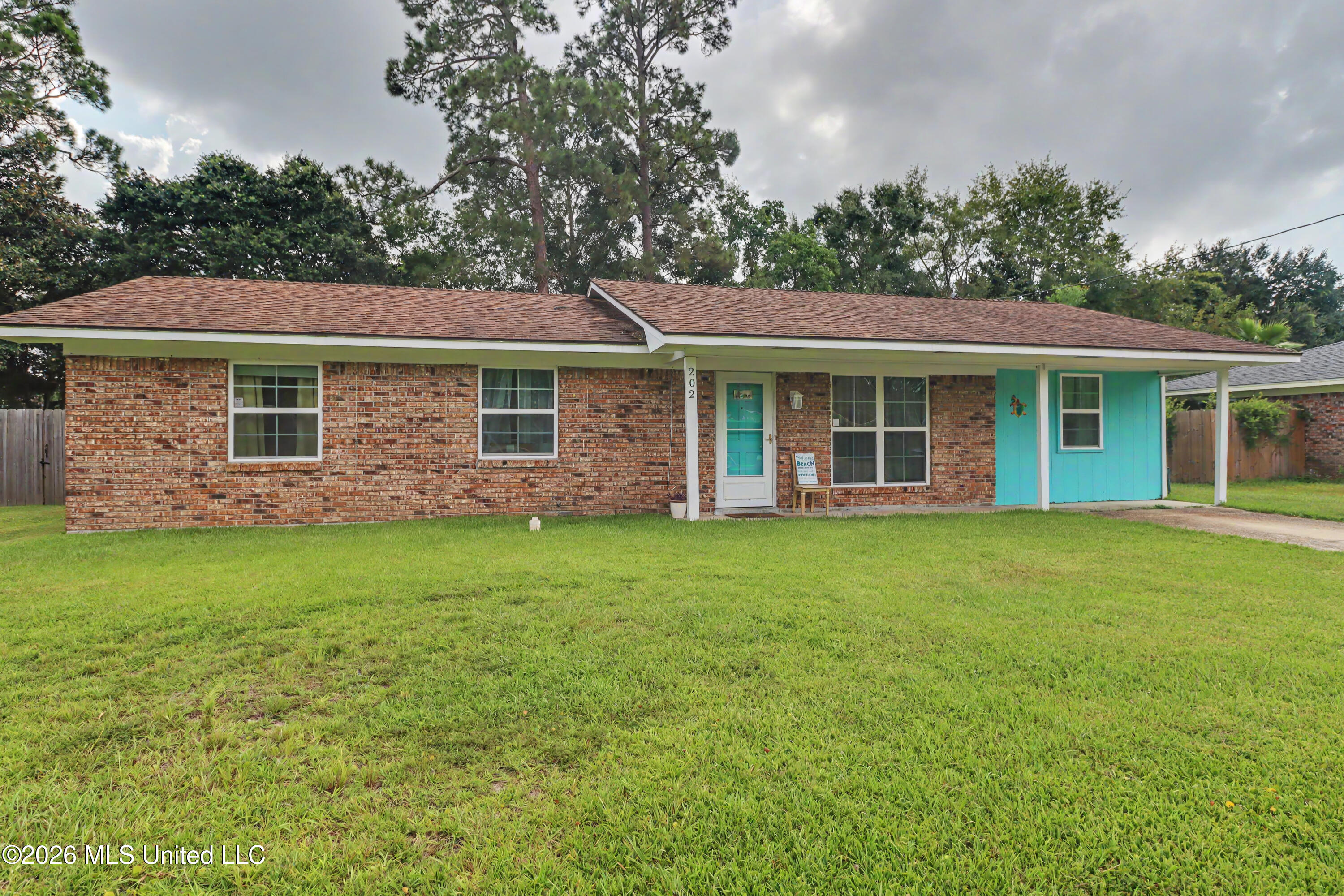 202 Sedgewick Street Property Photo 1