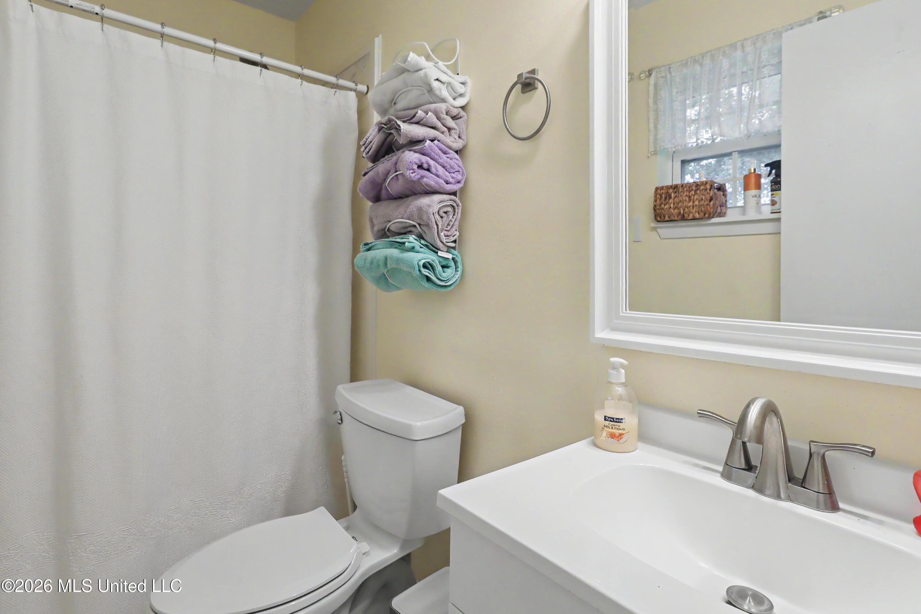202 Sedgewick Street Property Photo 8