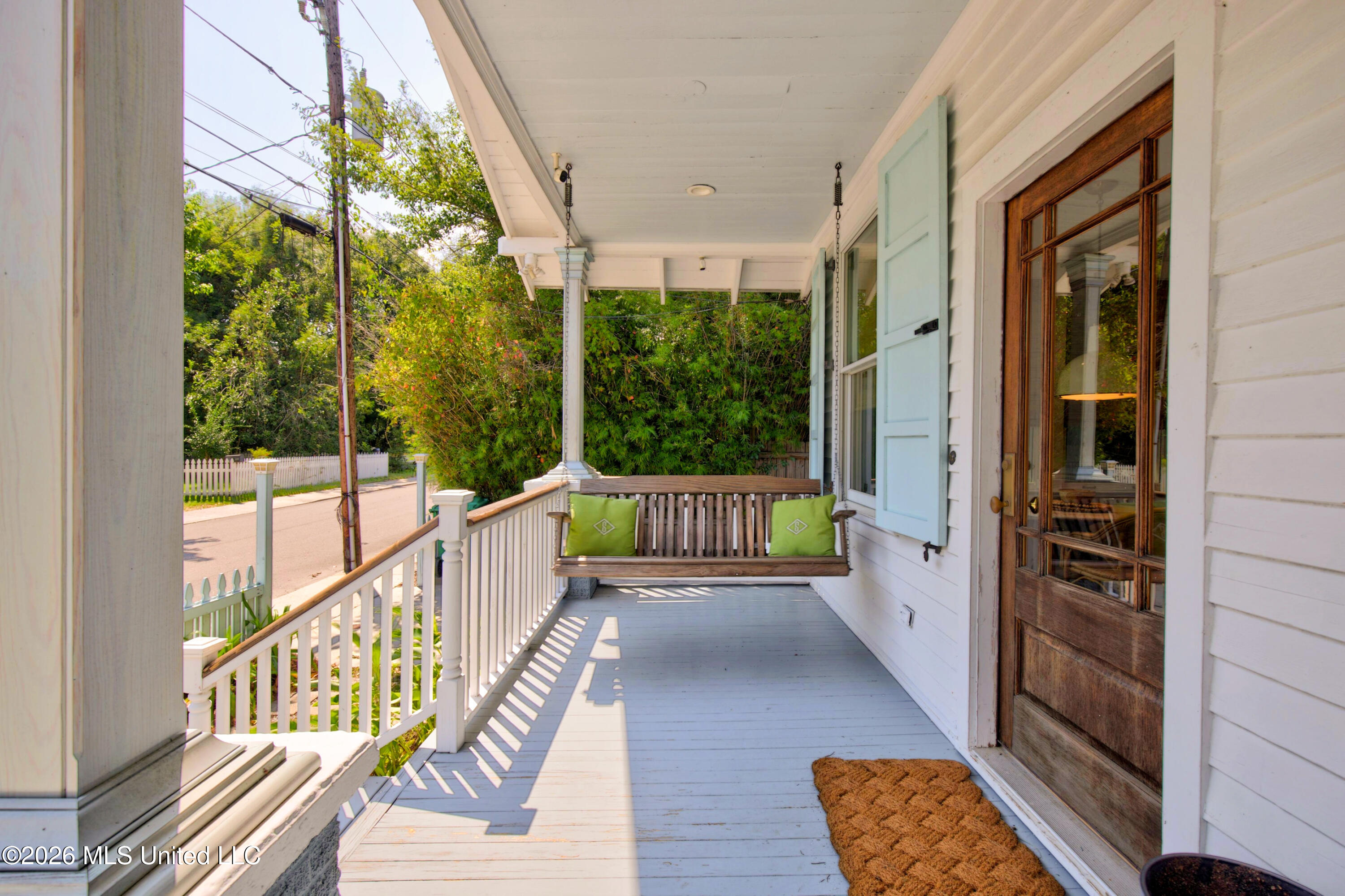 241 Washington Street Property Photo 7
