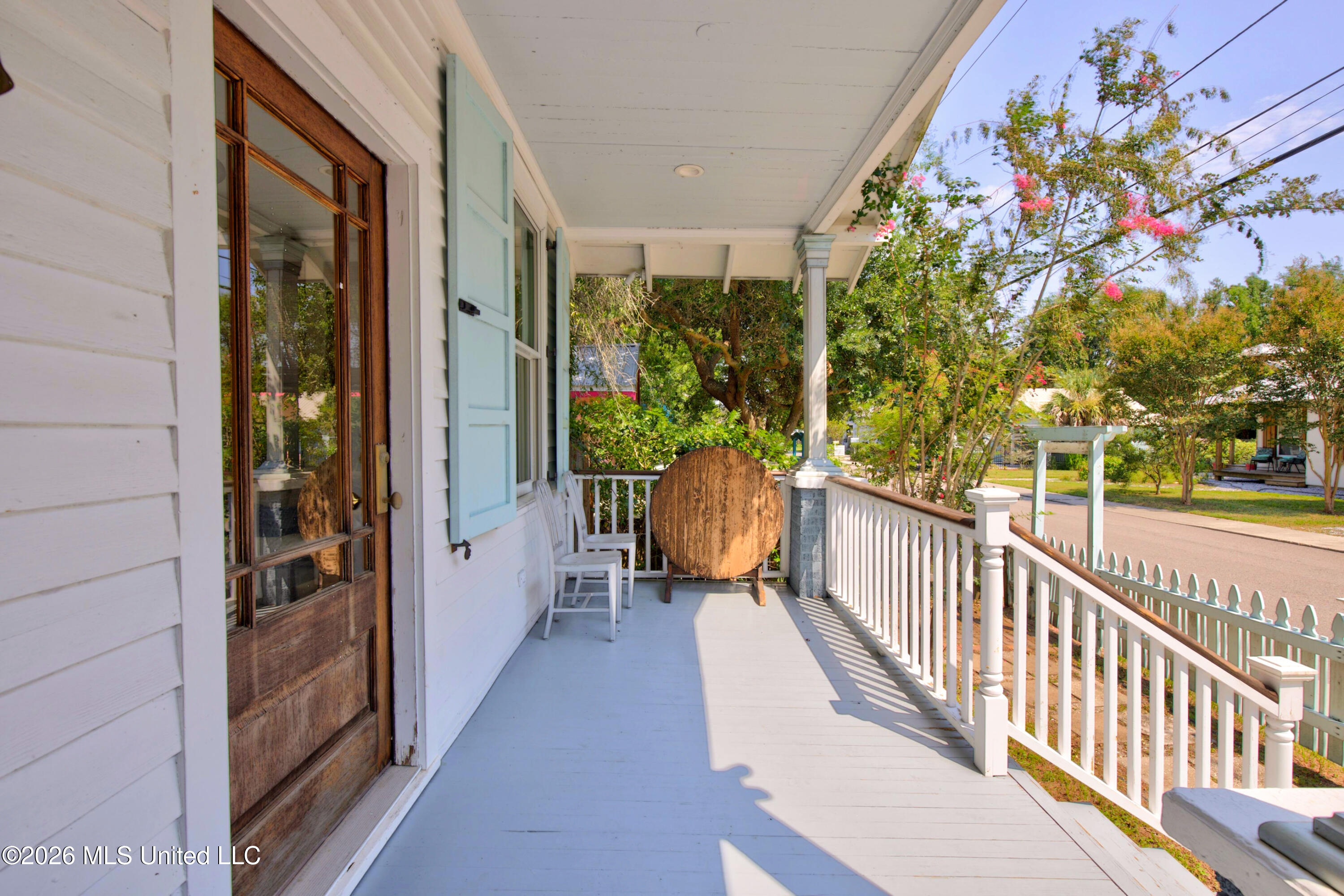 241 Washington Street Property Photo 8
