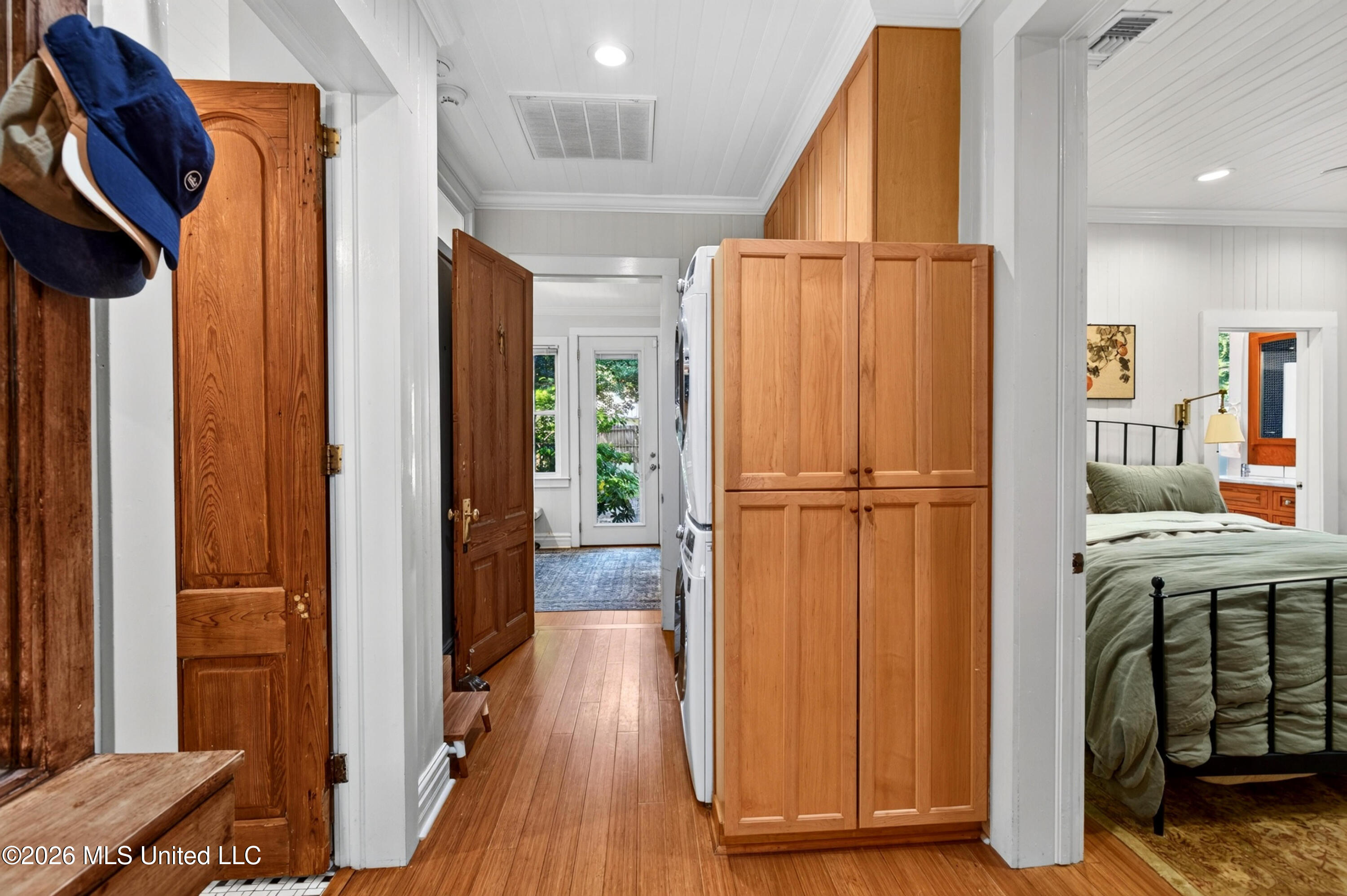 241 Washington Street Property Photo 32