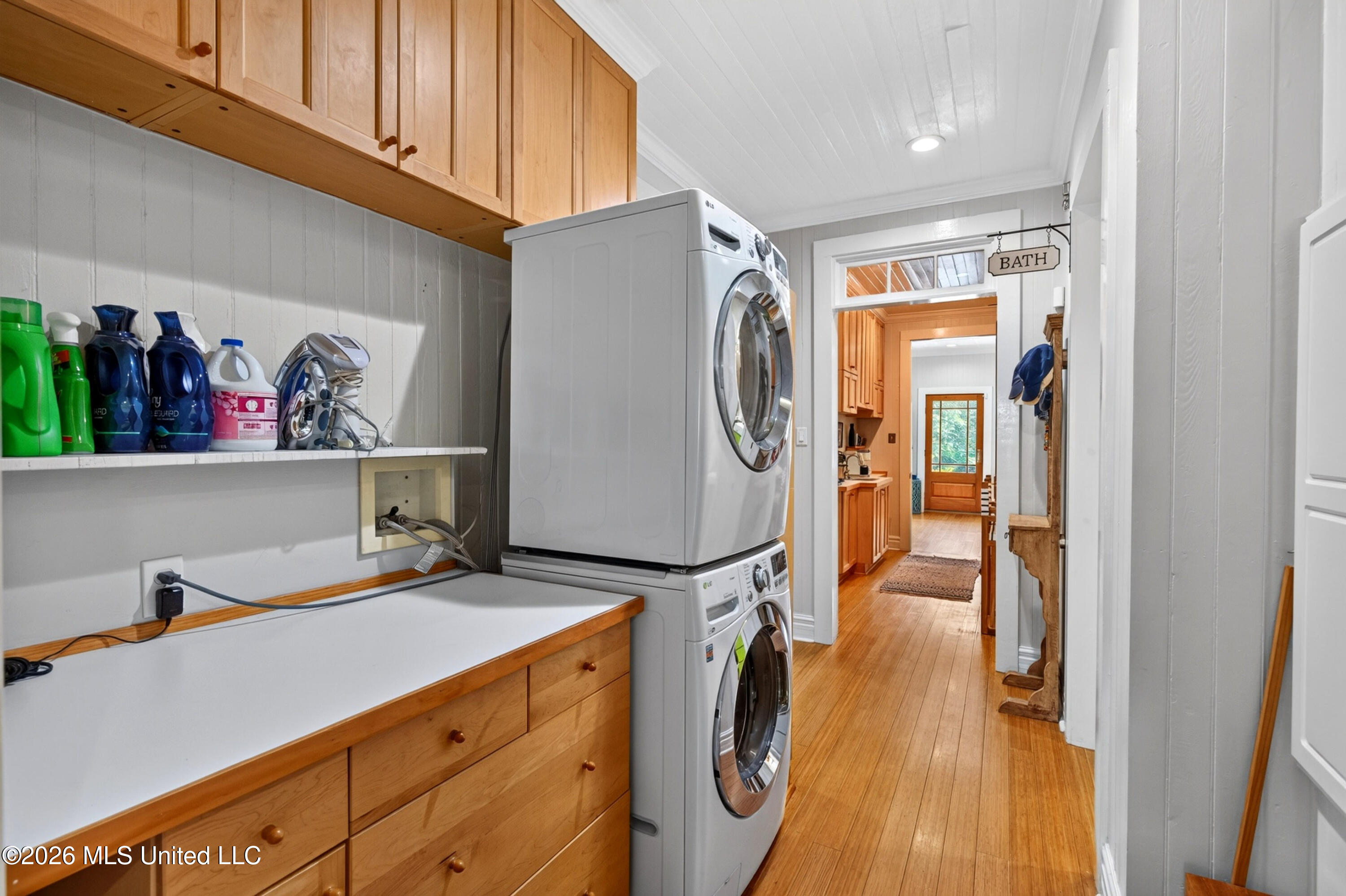 241 Washington Street Property Photo 33