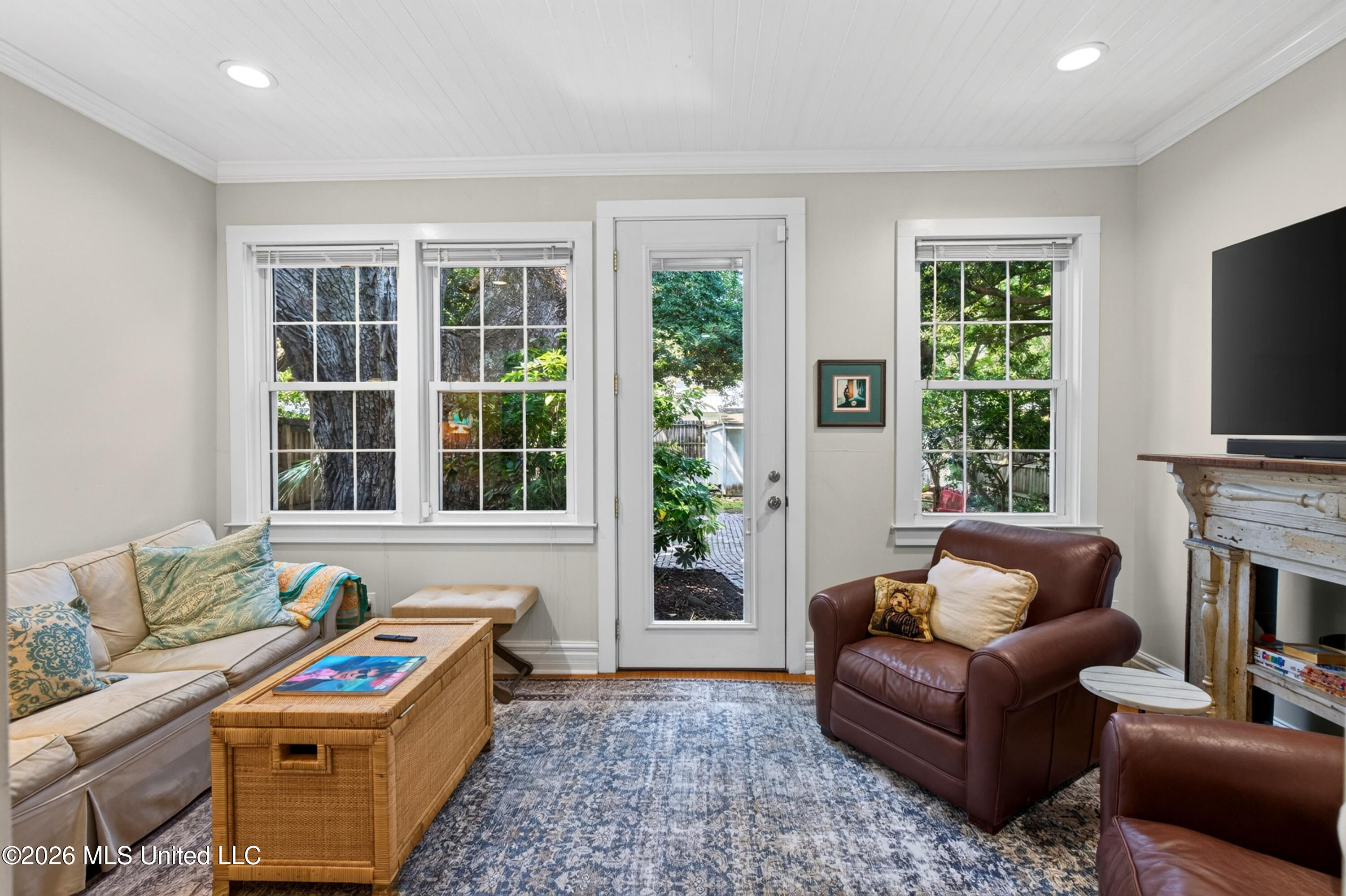 241 Washington Street Property Photo 34