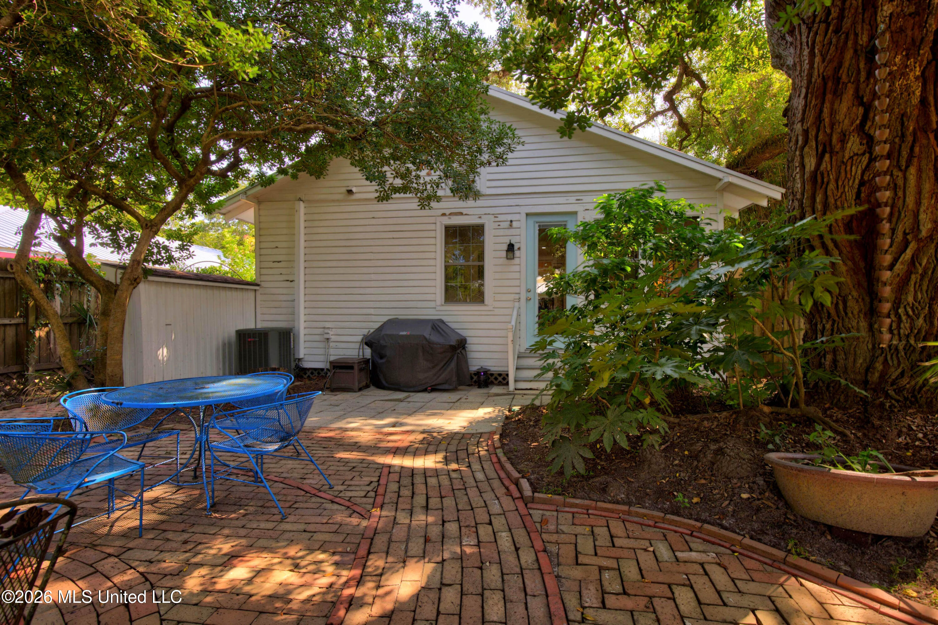 241 Washington Street Property Photo 40