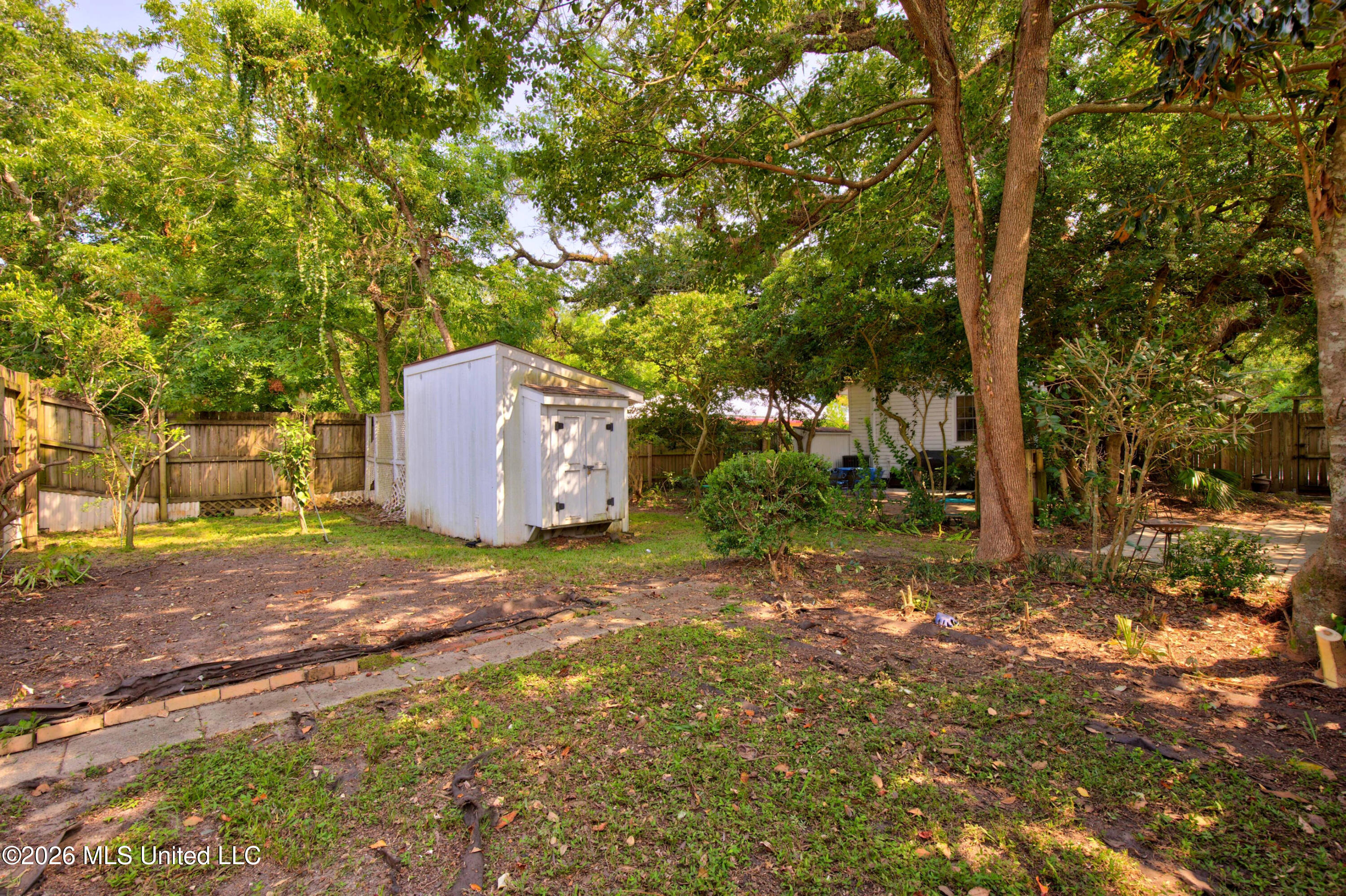 241 Washington Street Property Photo 42